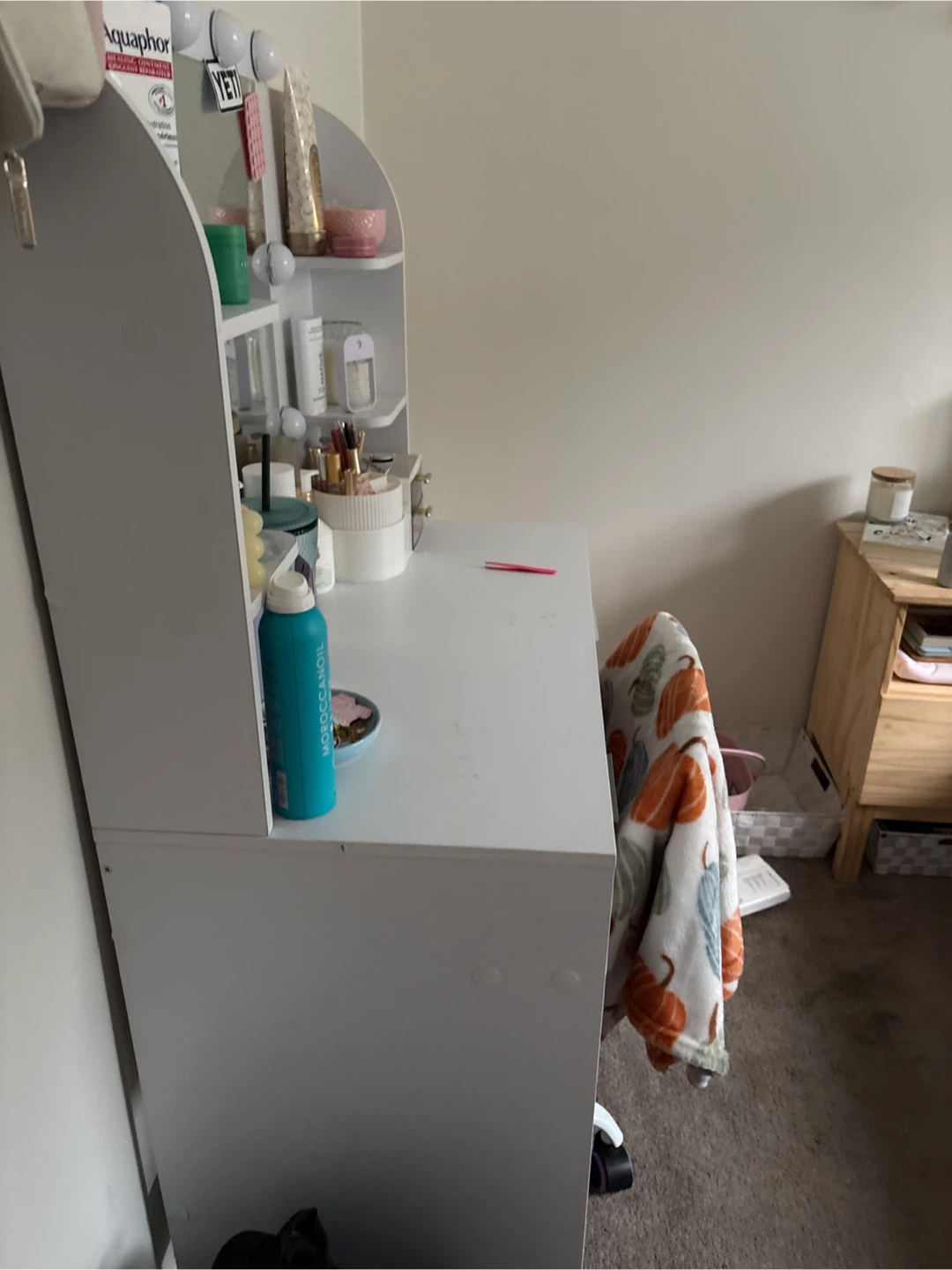White Vanity Desk with Drawers and Lighted Mirror - photo 2