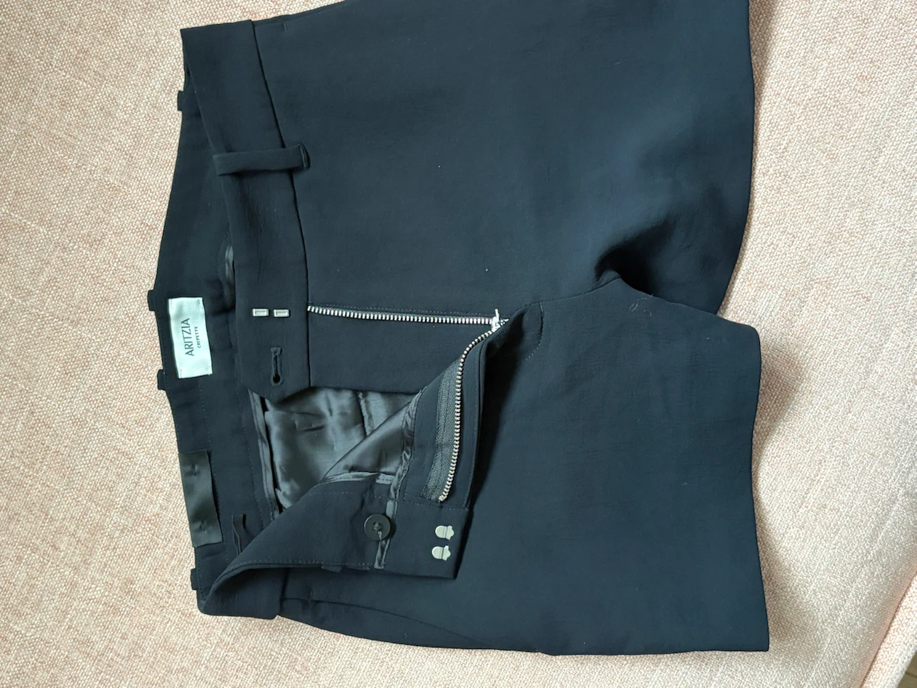 Aritzia Crepette Black Shorts Size 0 - photo 4