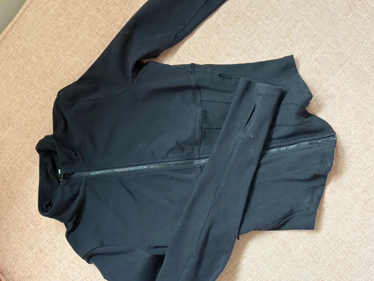 Alo Yoga Black Zip-Up Jacket - photo 2