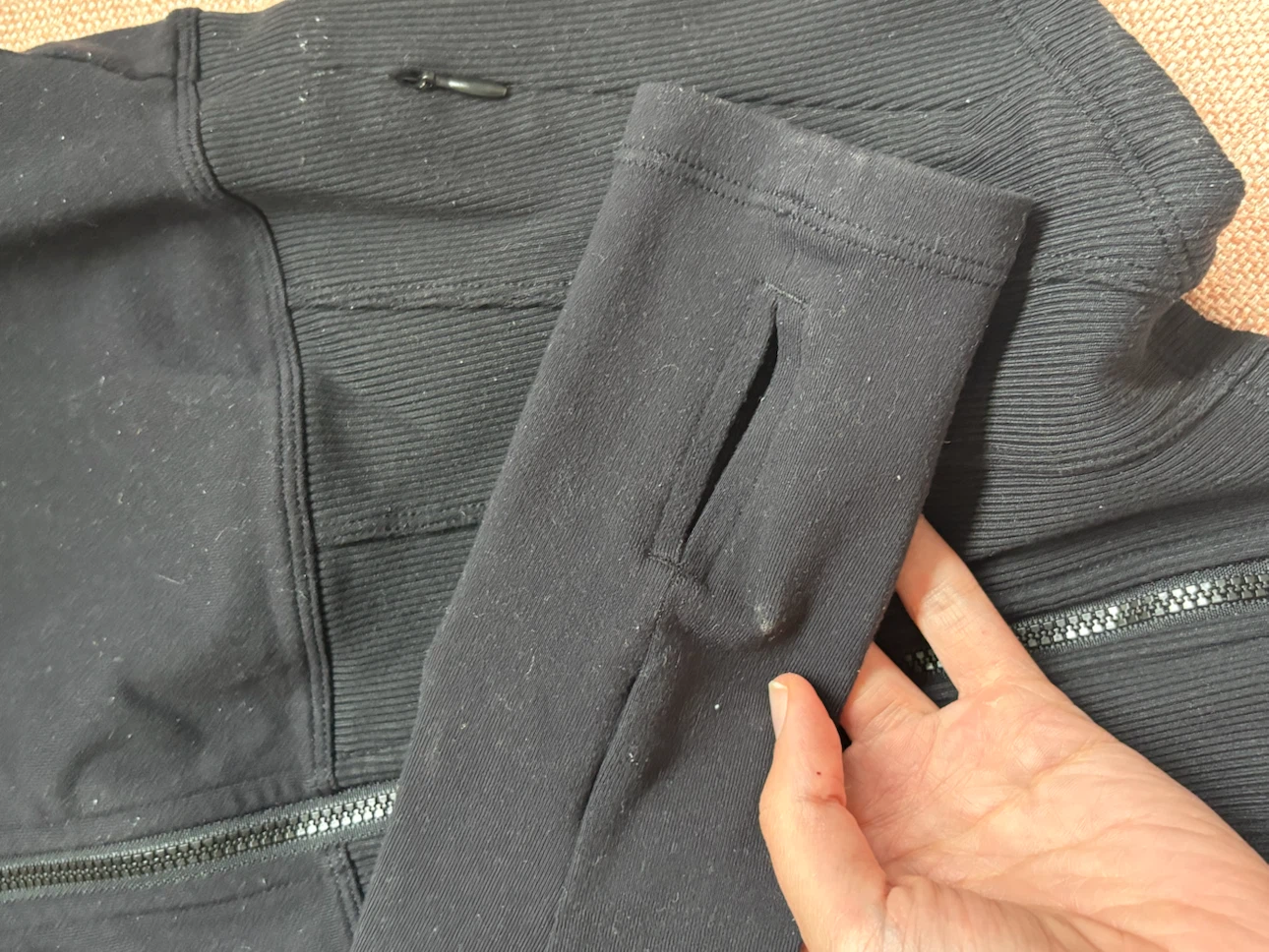 Alo Yoga Black Zip-Up Jacket - photo 3