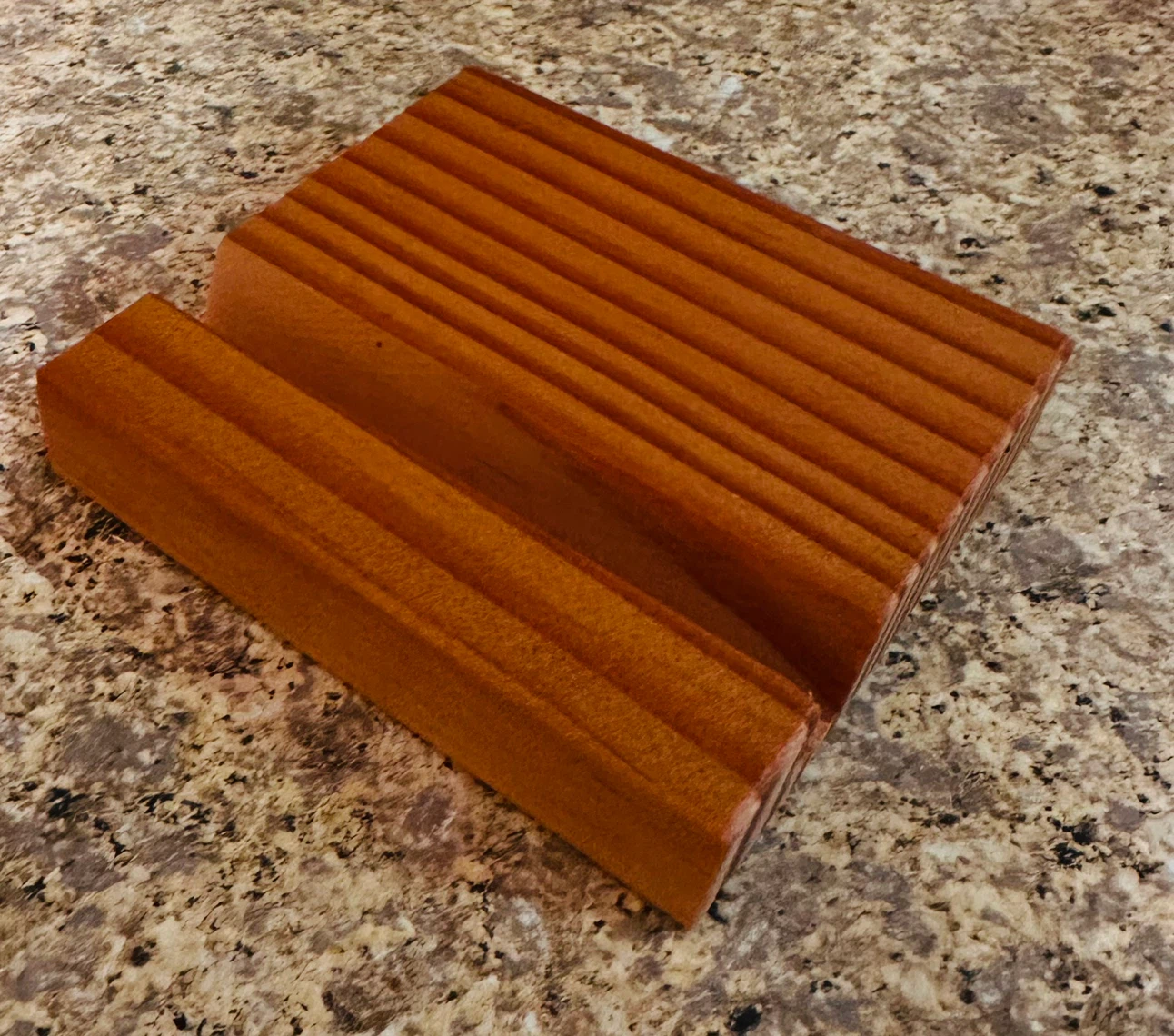 Wooden Cat Design Phone Stand