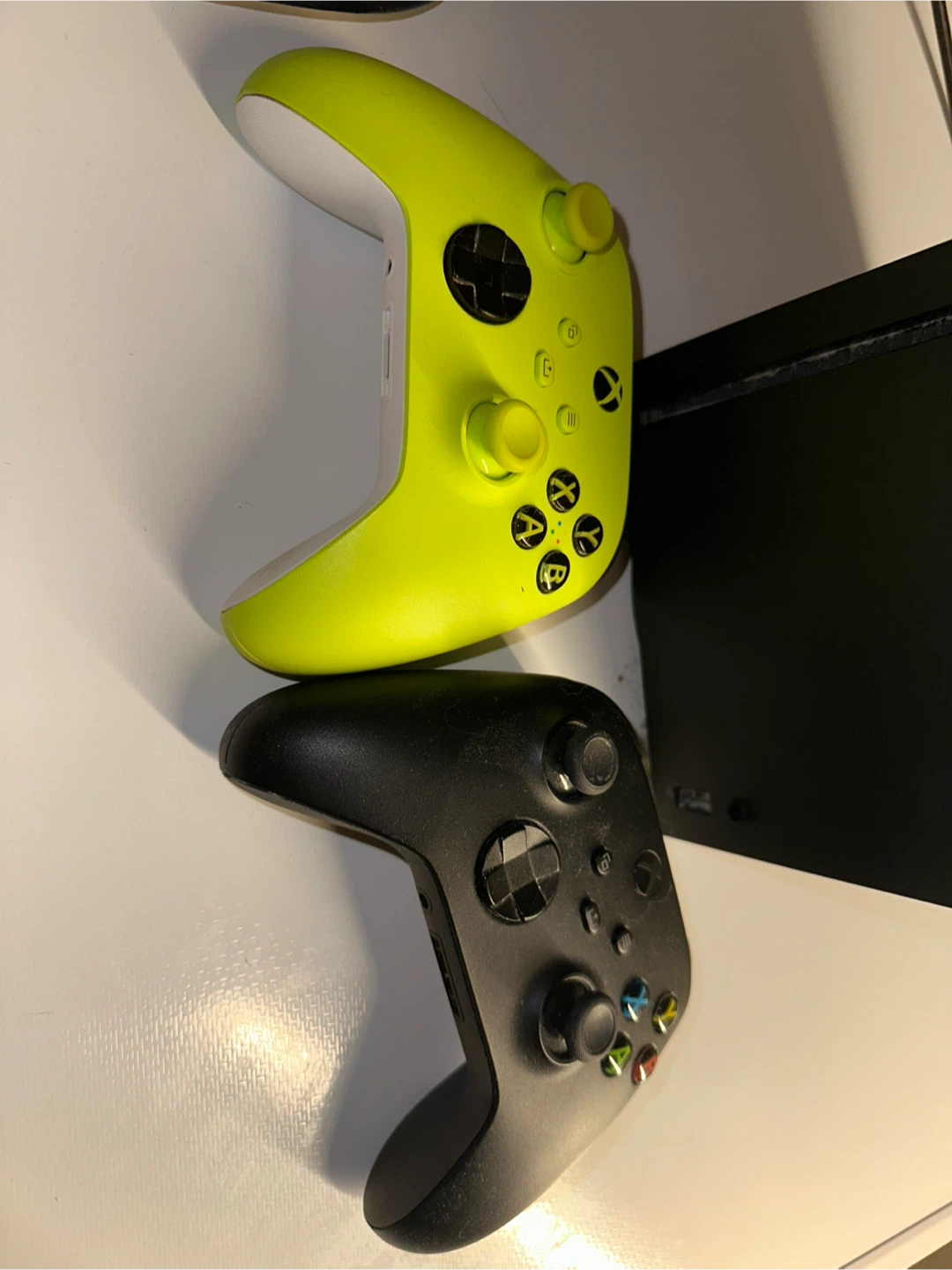 Xbox Series X - Hardly Used - photo 2