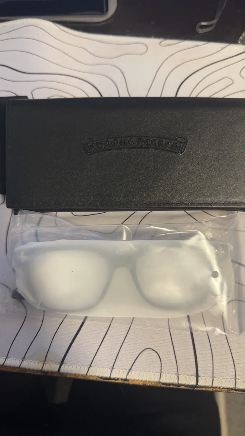 Chrome heart glasses - photo 3