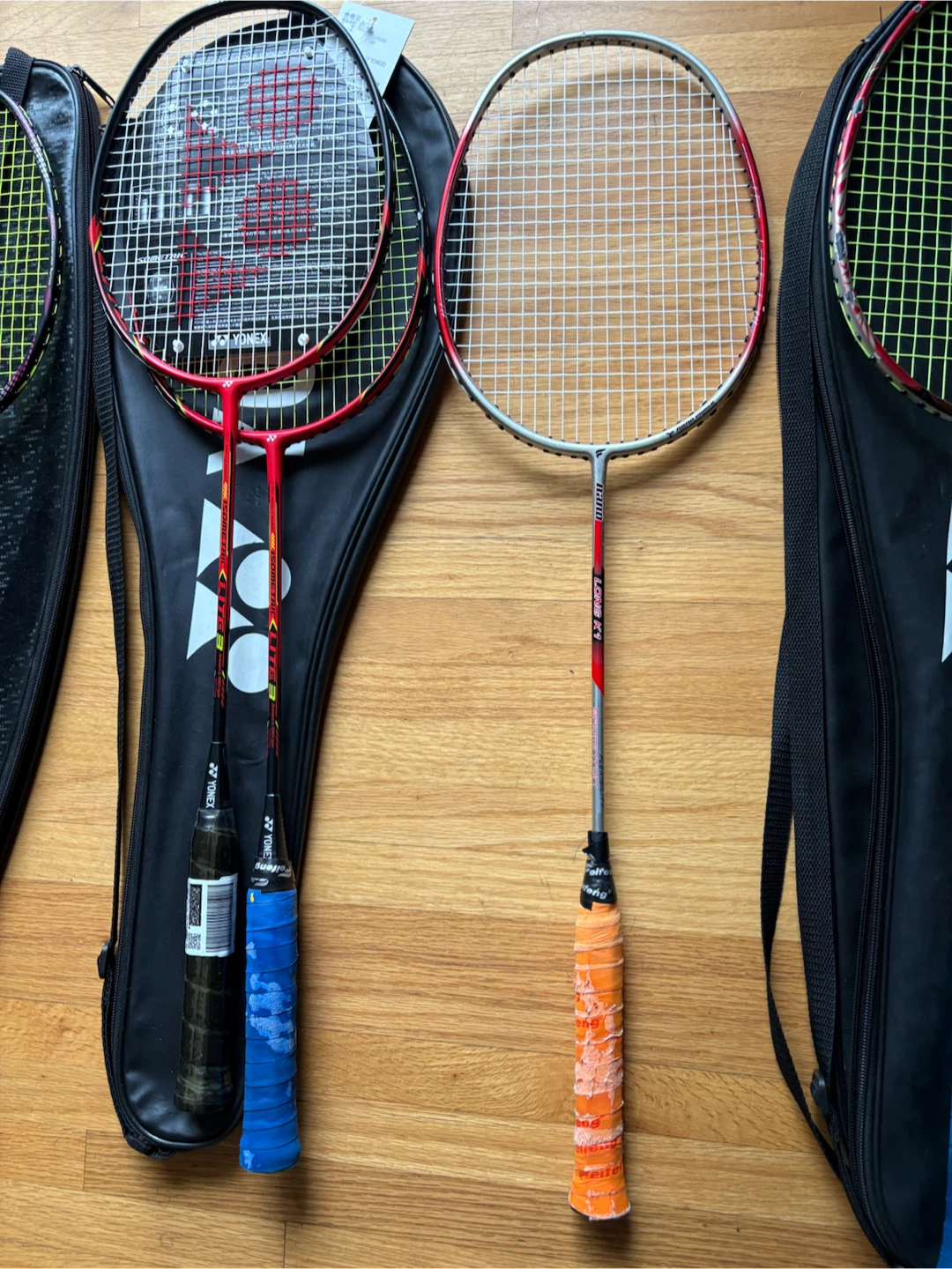Yonex  and Lining Badminton Racquet - photo 3