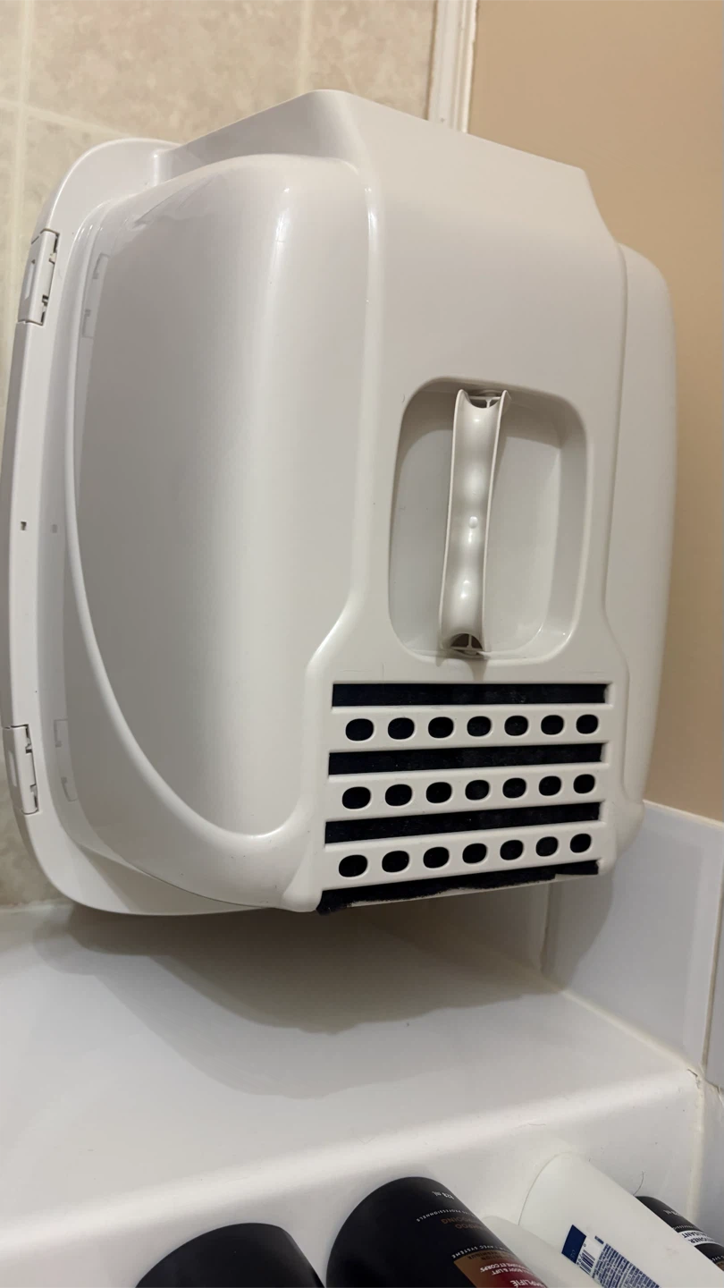 Enclosed Cat Litter Box