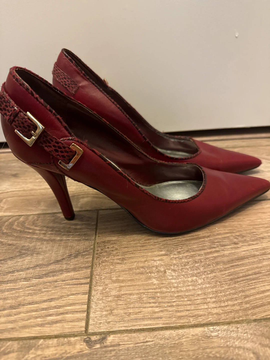 Bandolino Red Pointed Heels - photo 2