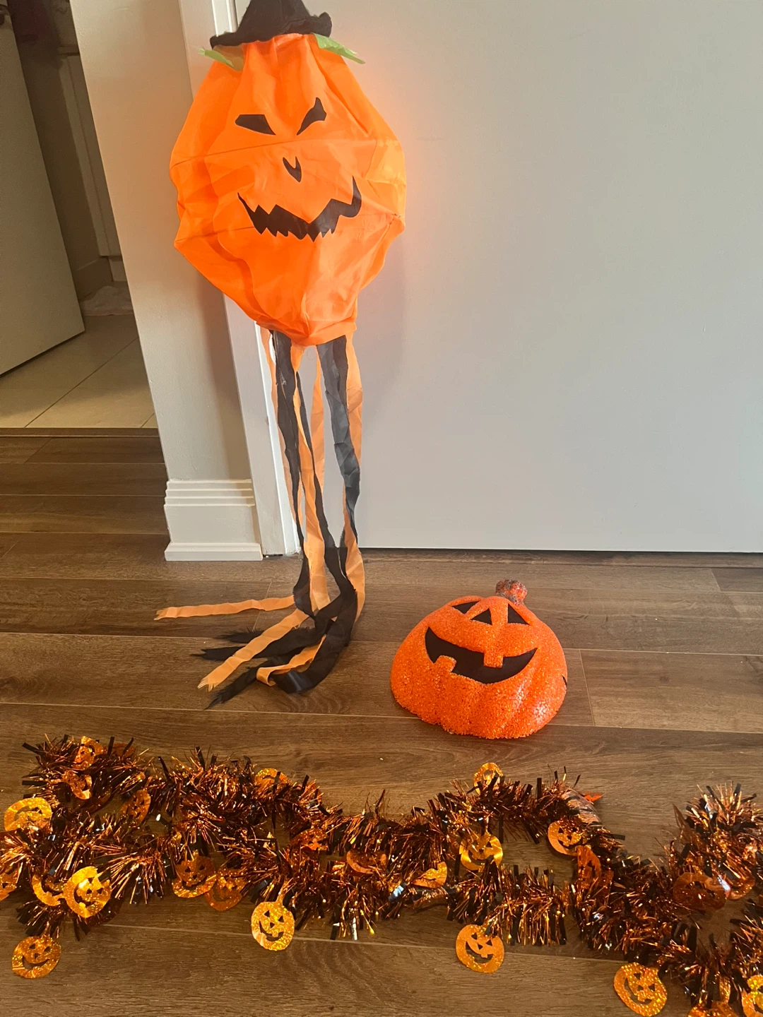 Miscellaneous Halloween Decor