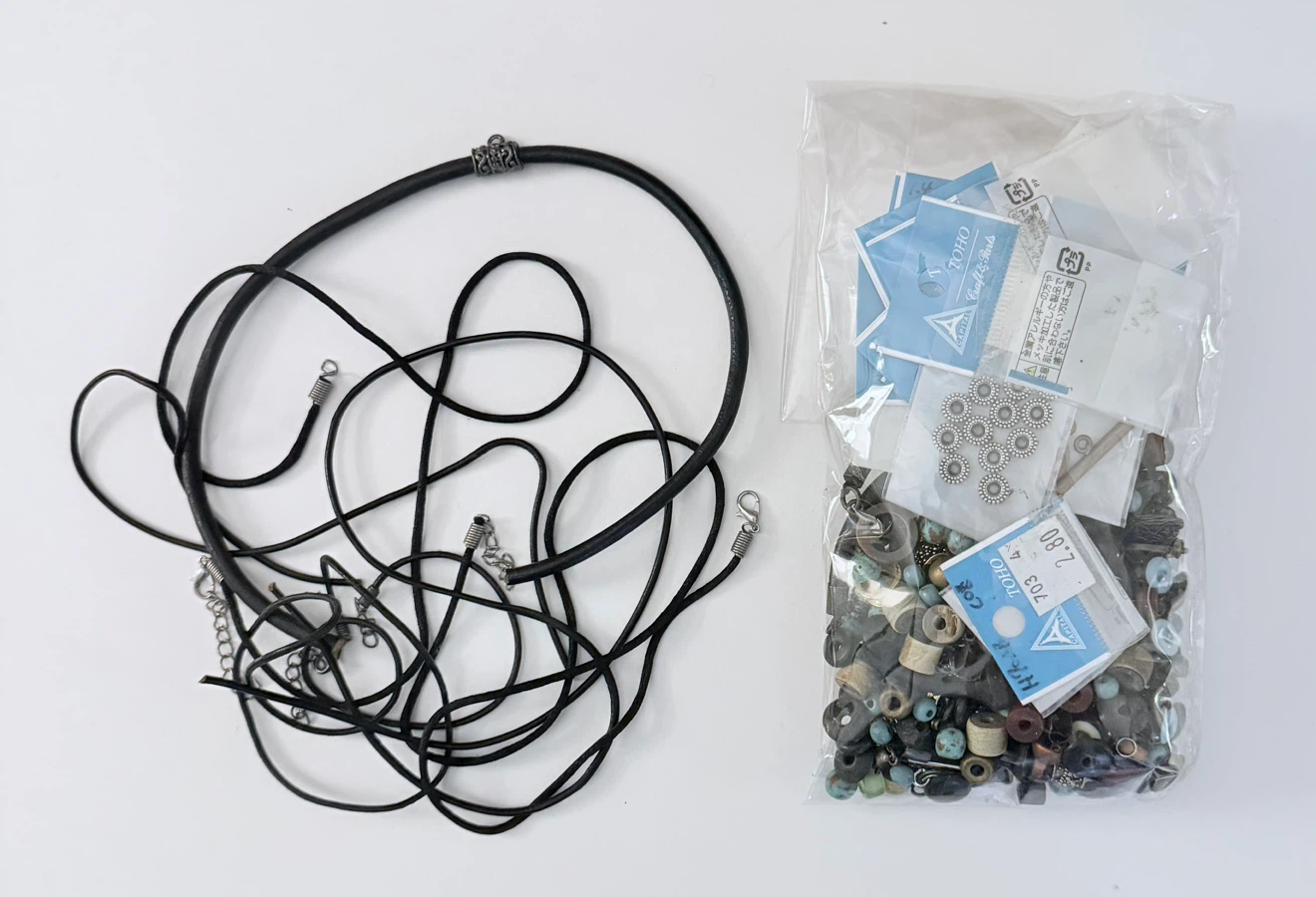 LOT: Jewelry Baubles, Fasteners, Clasps, Cording, etc. - photo 3