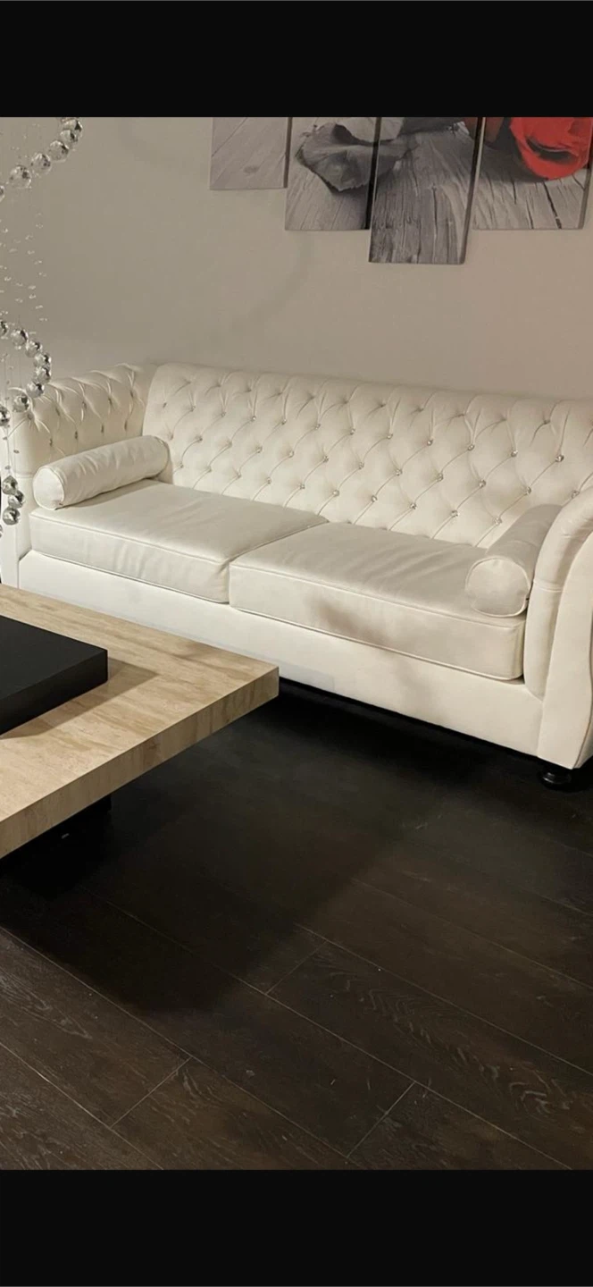 White Tufted Chesterfield Sofa - photo 2