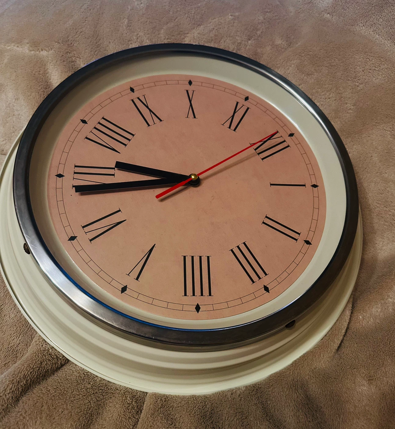 IKEA Skovel Wall Clock