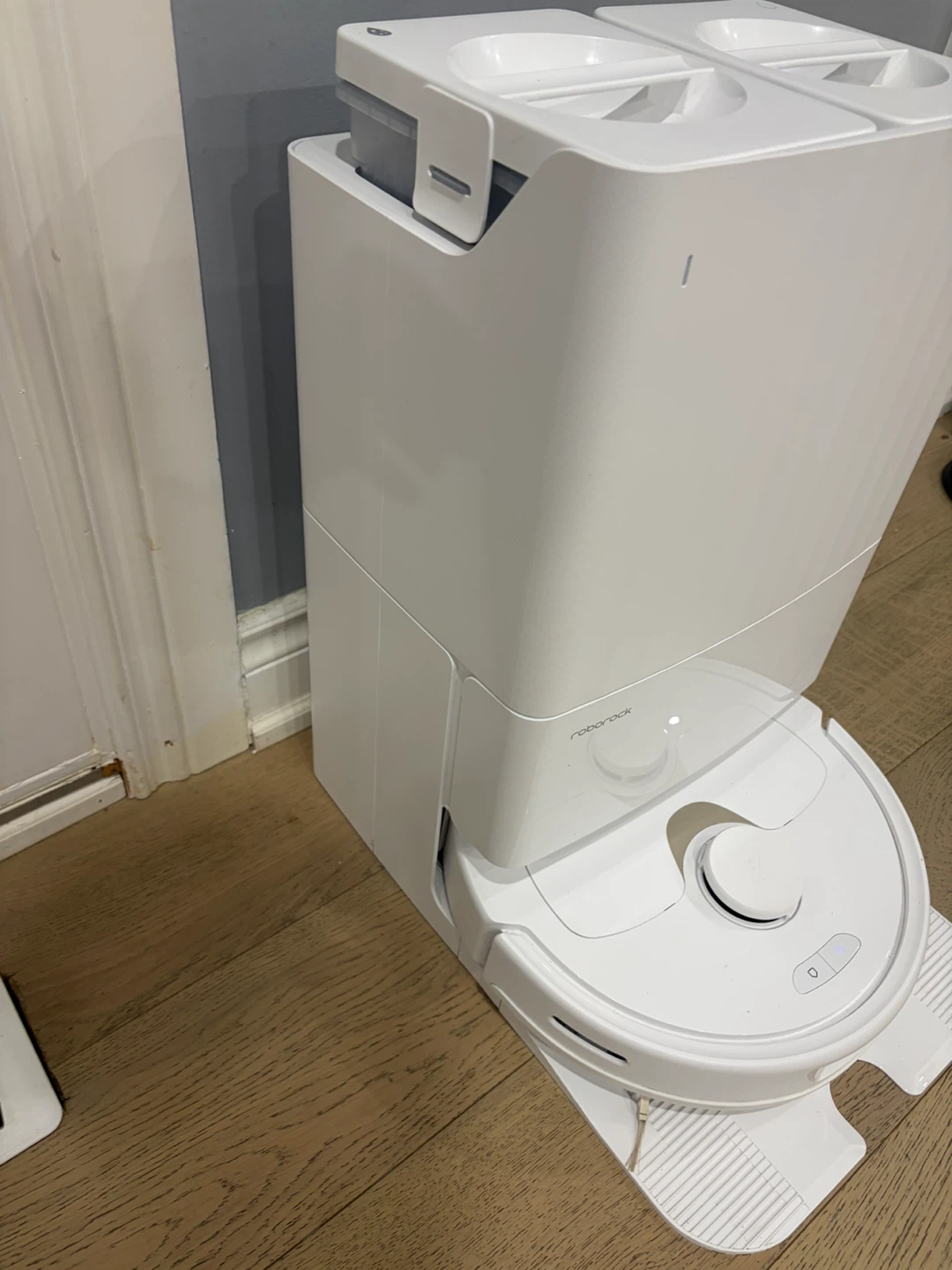 Roborock QX Revo Robot Vacuum & Mop - photo 3