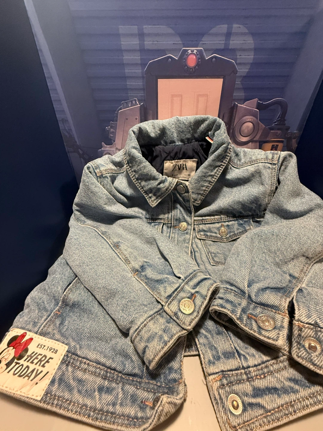 Zara Disney Minnie Mouse Denim Jacket - photo 2