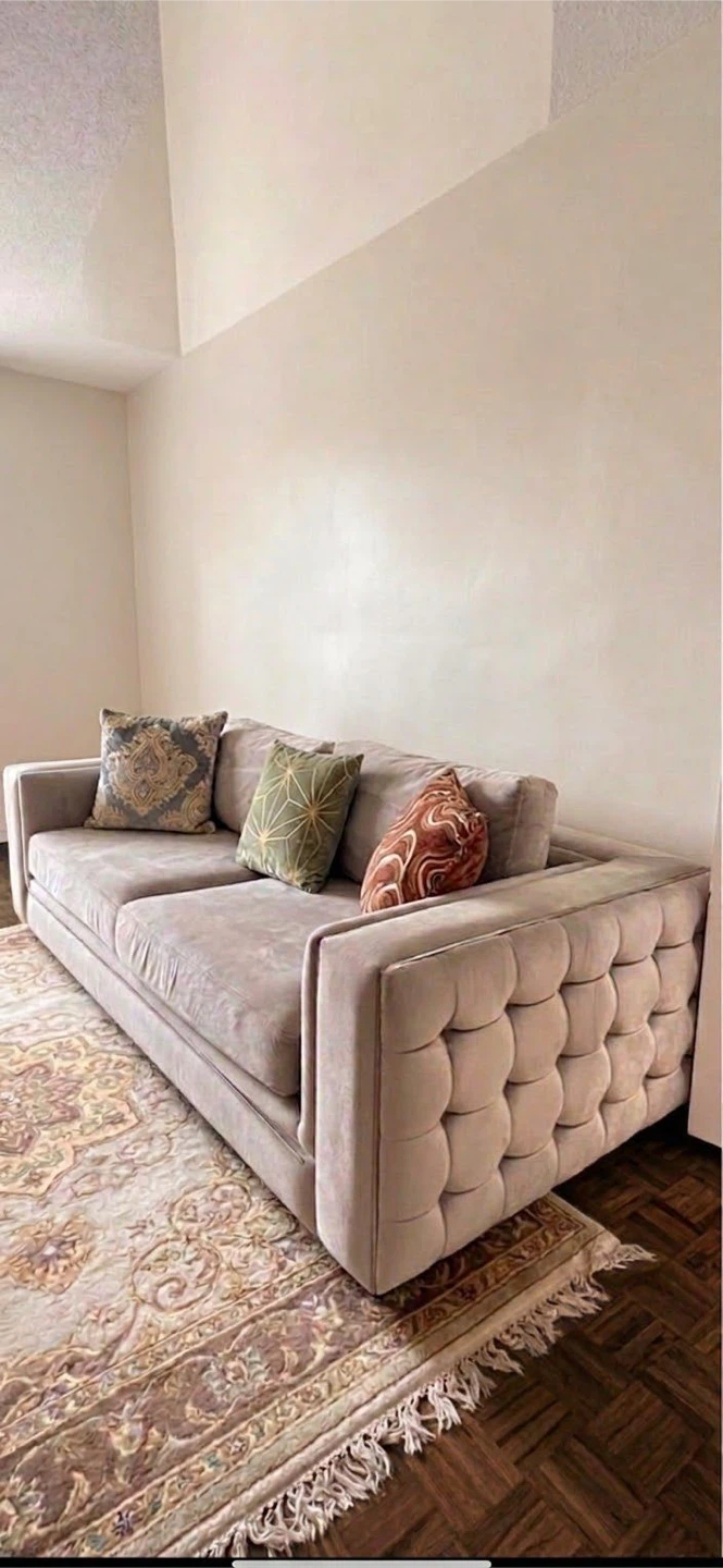 Tufted Accent Sofa - photo 2