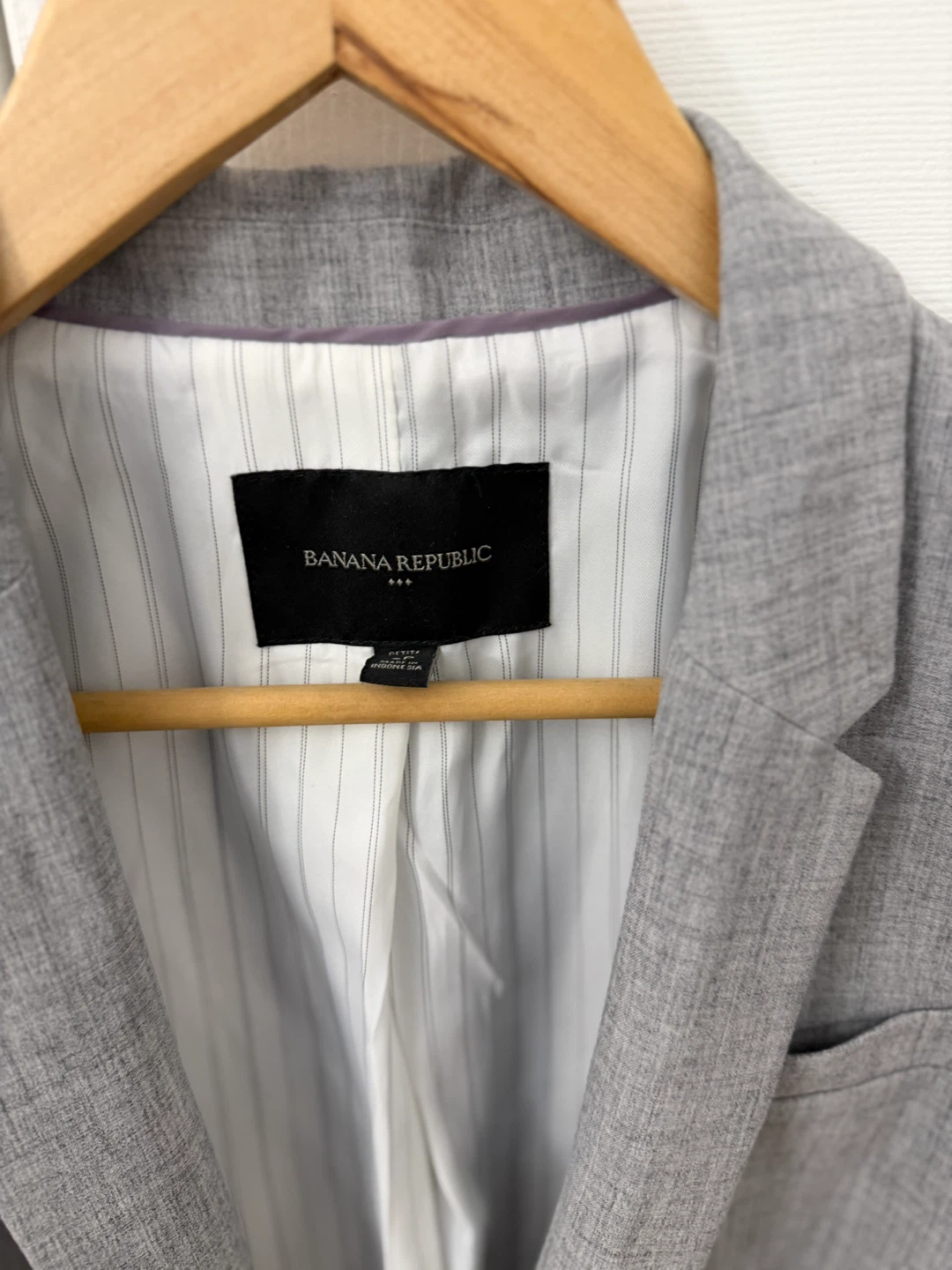 Banana Republic Grey Blazer - photo 2