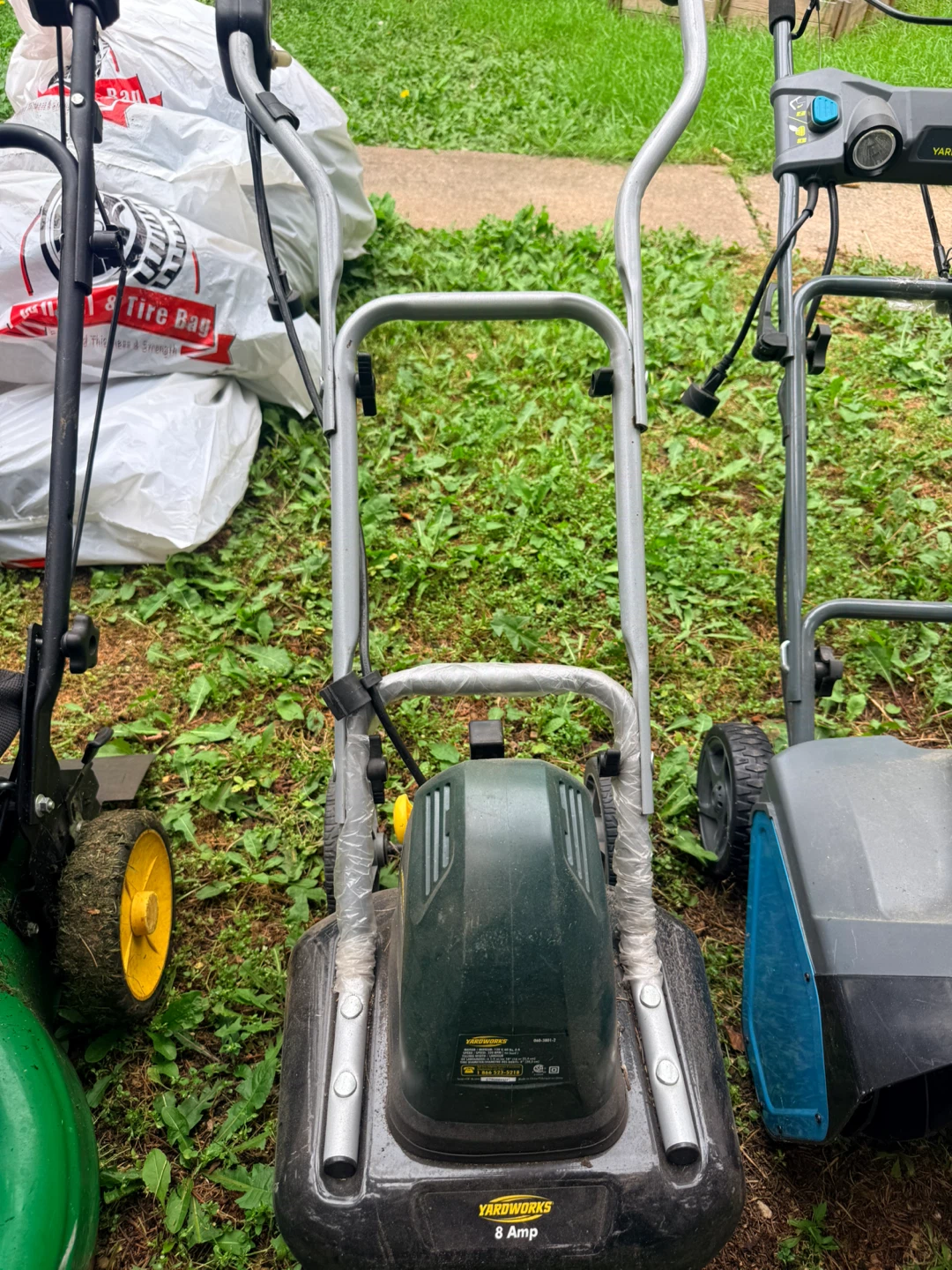 Yardworks 8 Amp Electric Mower