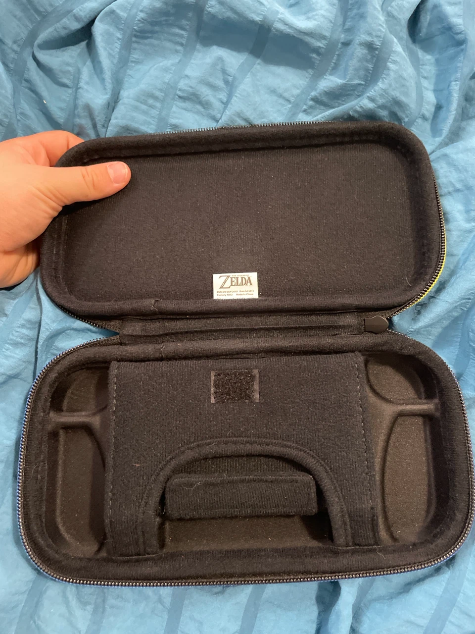 Zelda Themed Carrying Case - photo 5