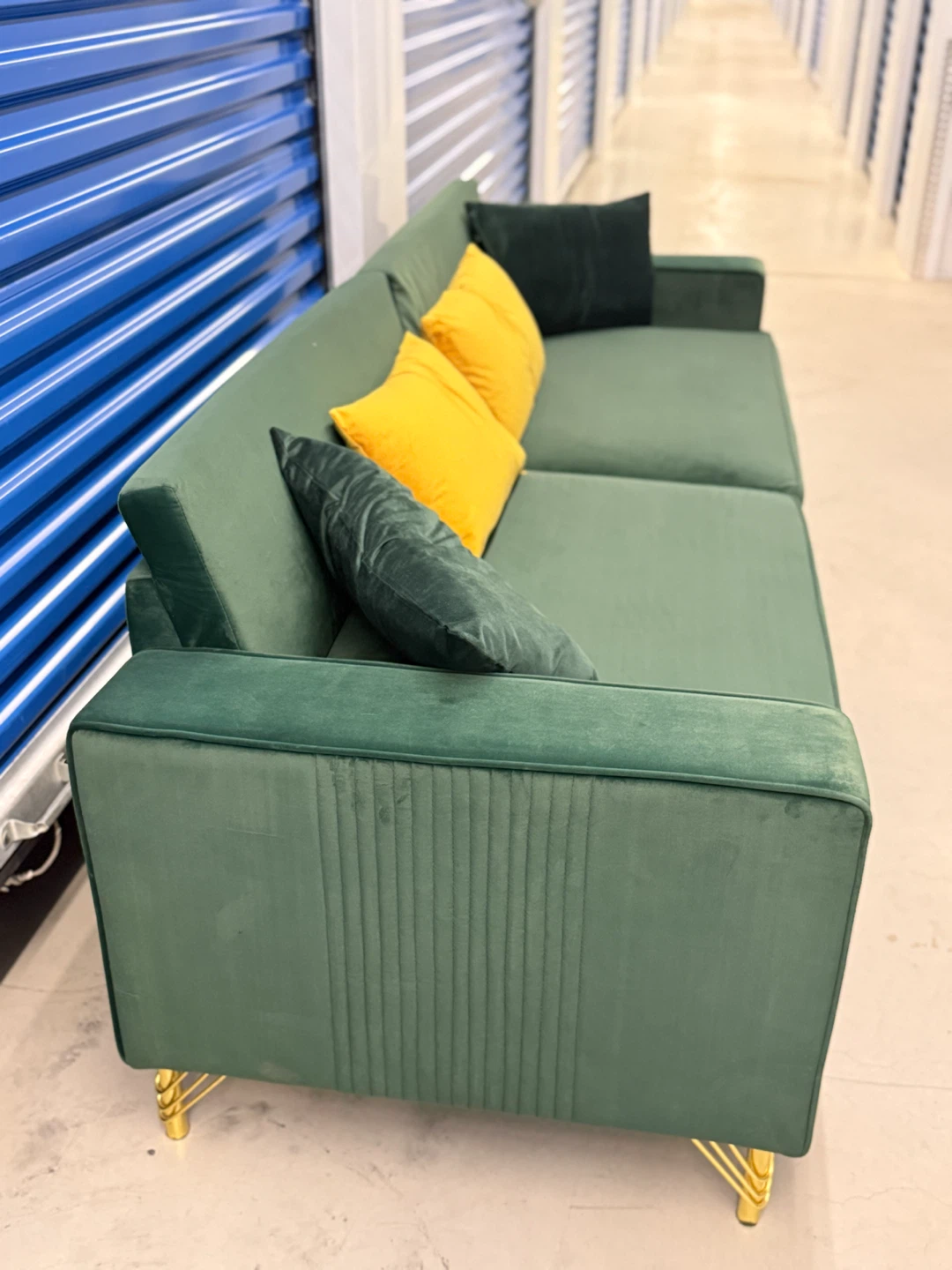 Velvet Sofa Green 3 seats. - photo 5