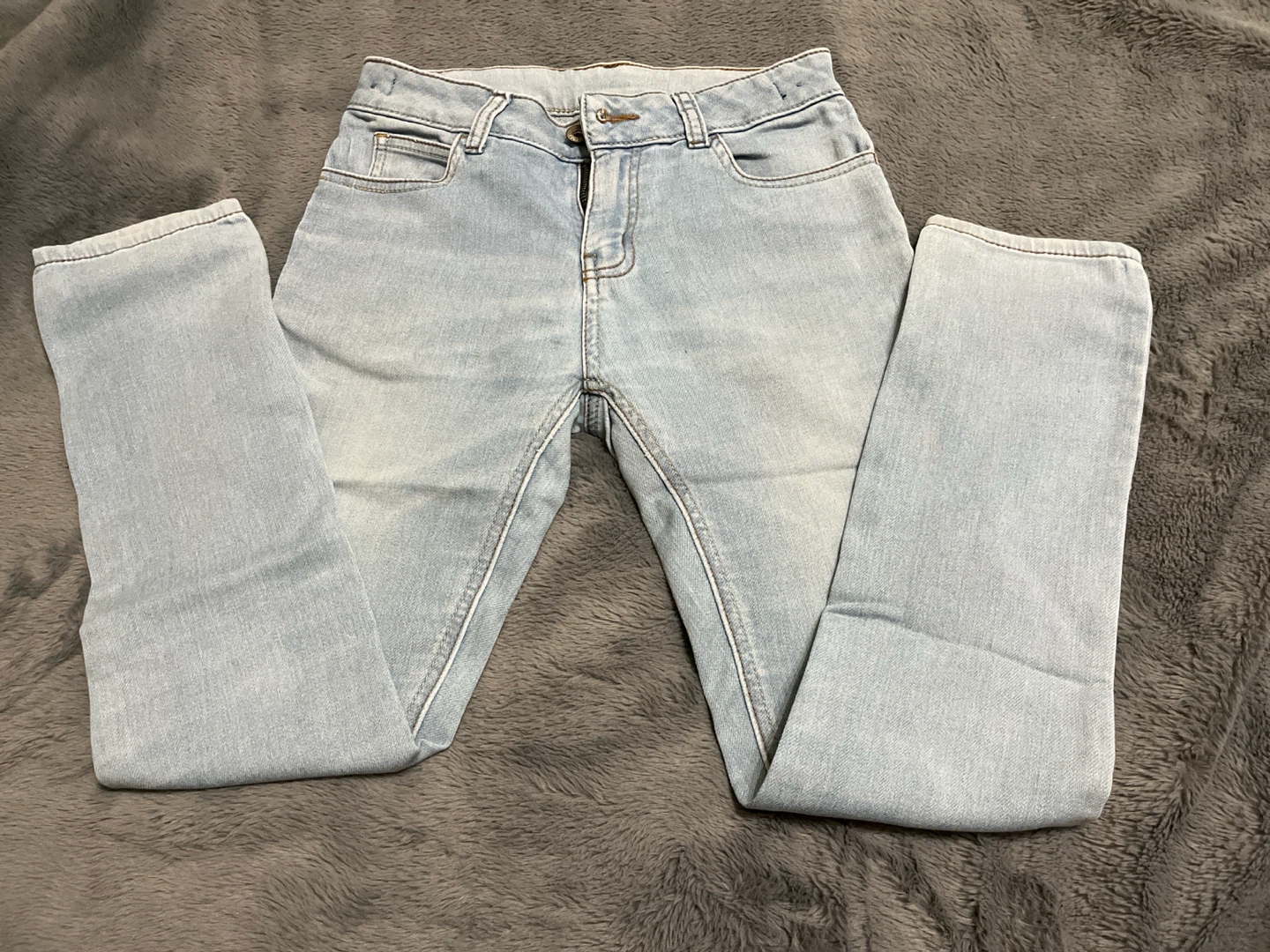 Light Wash Denim Jeans