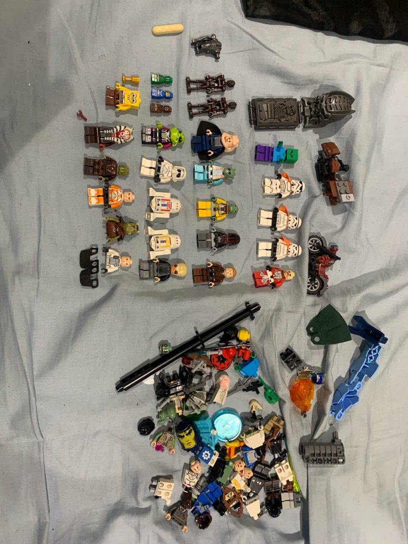 MASSIVE LEGO STAR WARS MINIFIG LOT