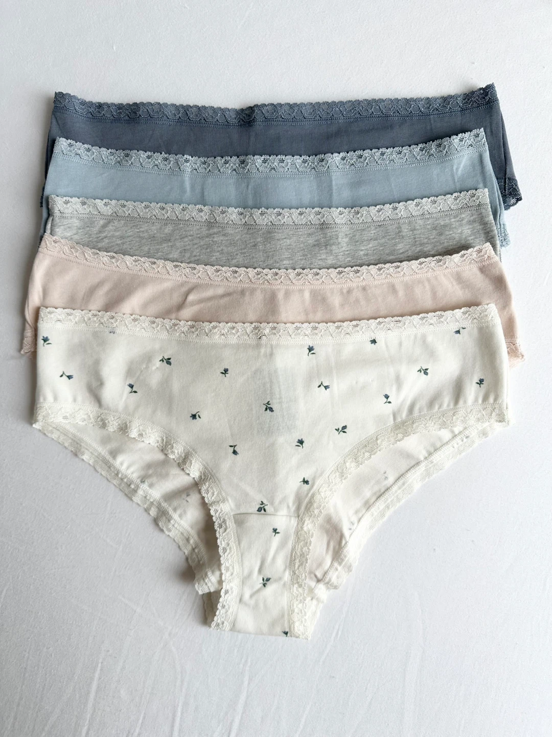 🆕 H&M 5-Pack Cotton Hipster Briefs- Size S