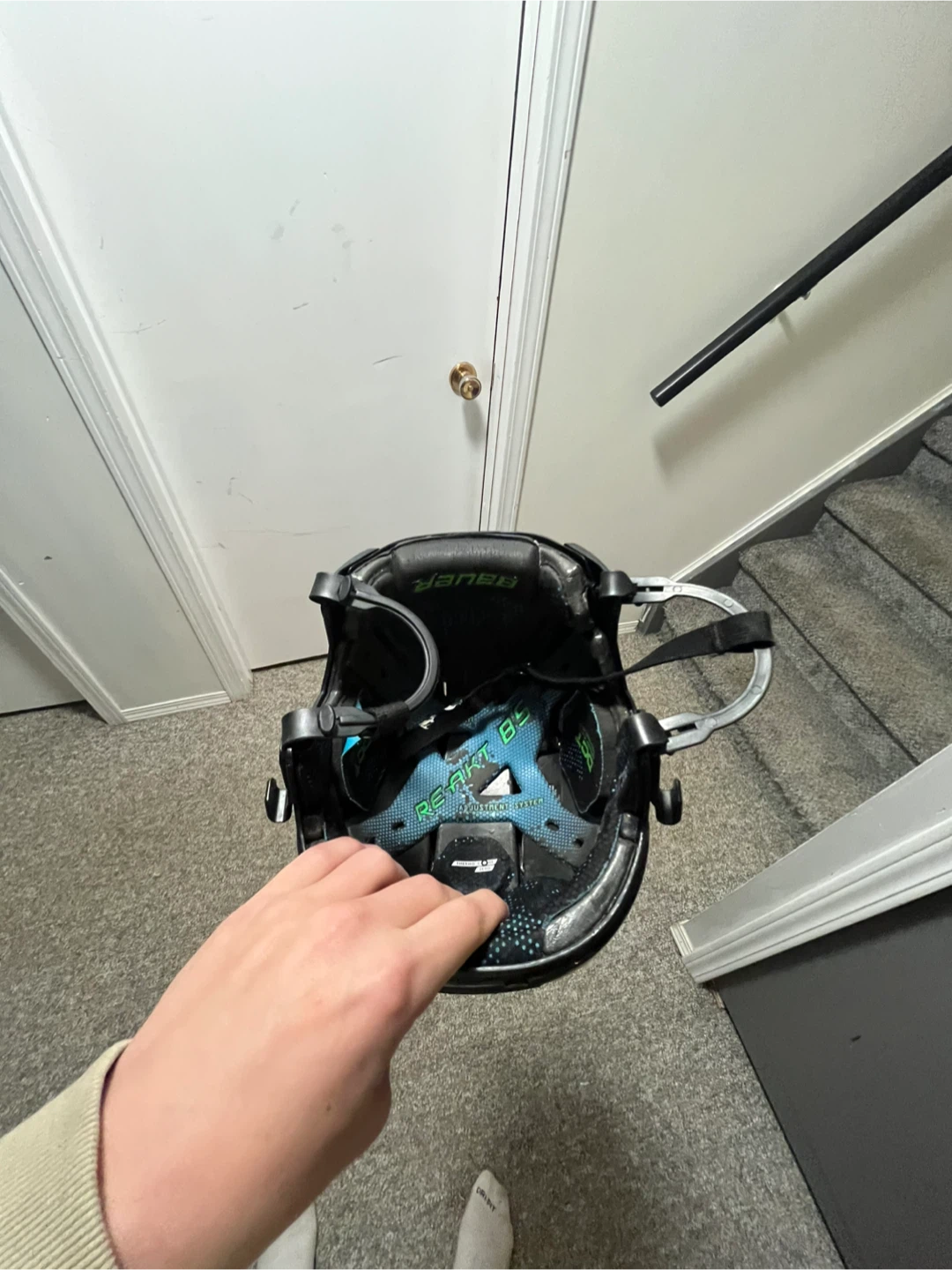 Bauer Hockey Helmet - photo 2