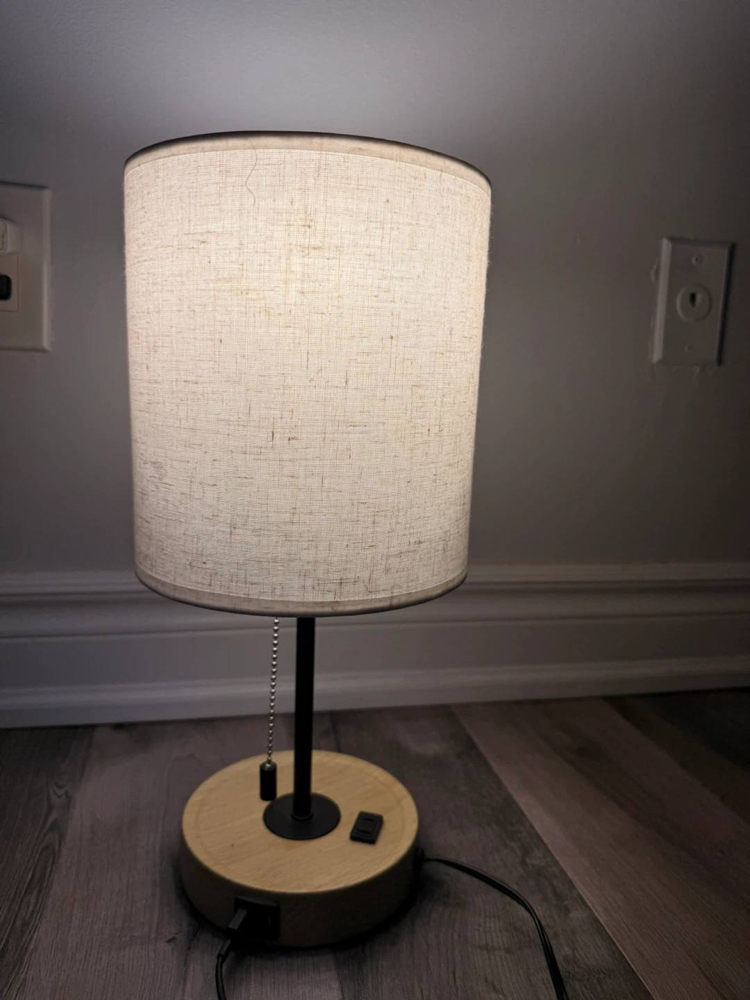 2 Modern Bedside Table Lamp with USB Port - photo 5