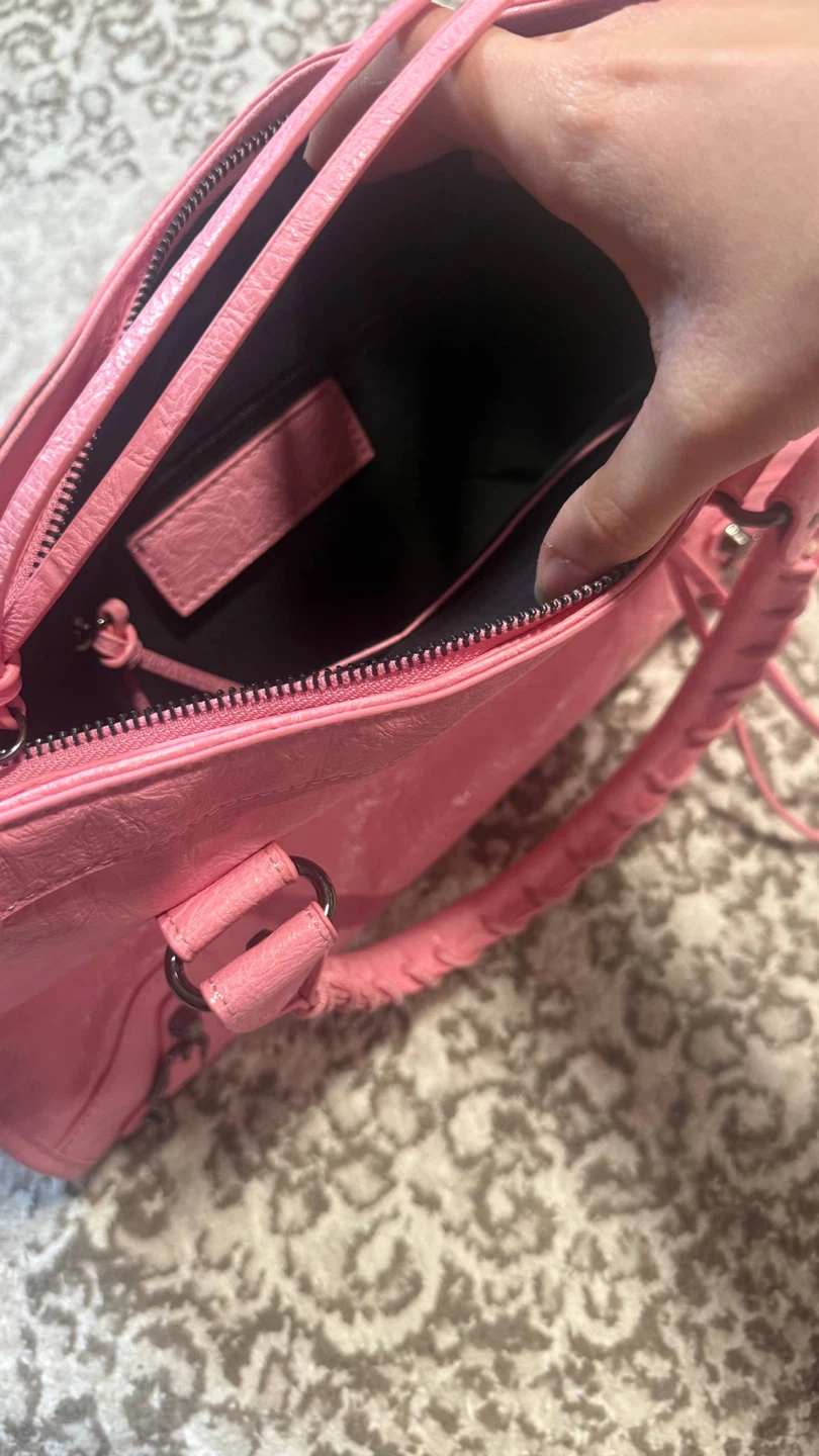 Pink Leather Handbag with Mirror - photo 3