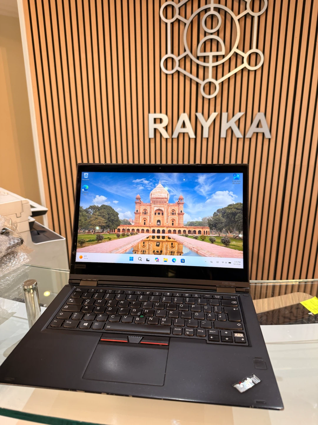 Lenovo ThinkPad X1 Yoga Laptop - photo 2