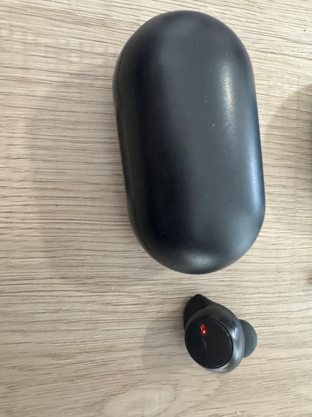 Ton of Sudio Wireless Earbuds - photo 5