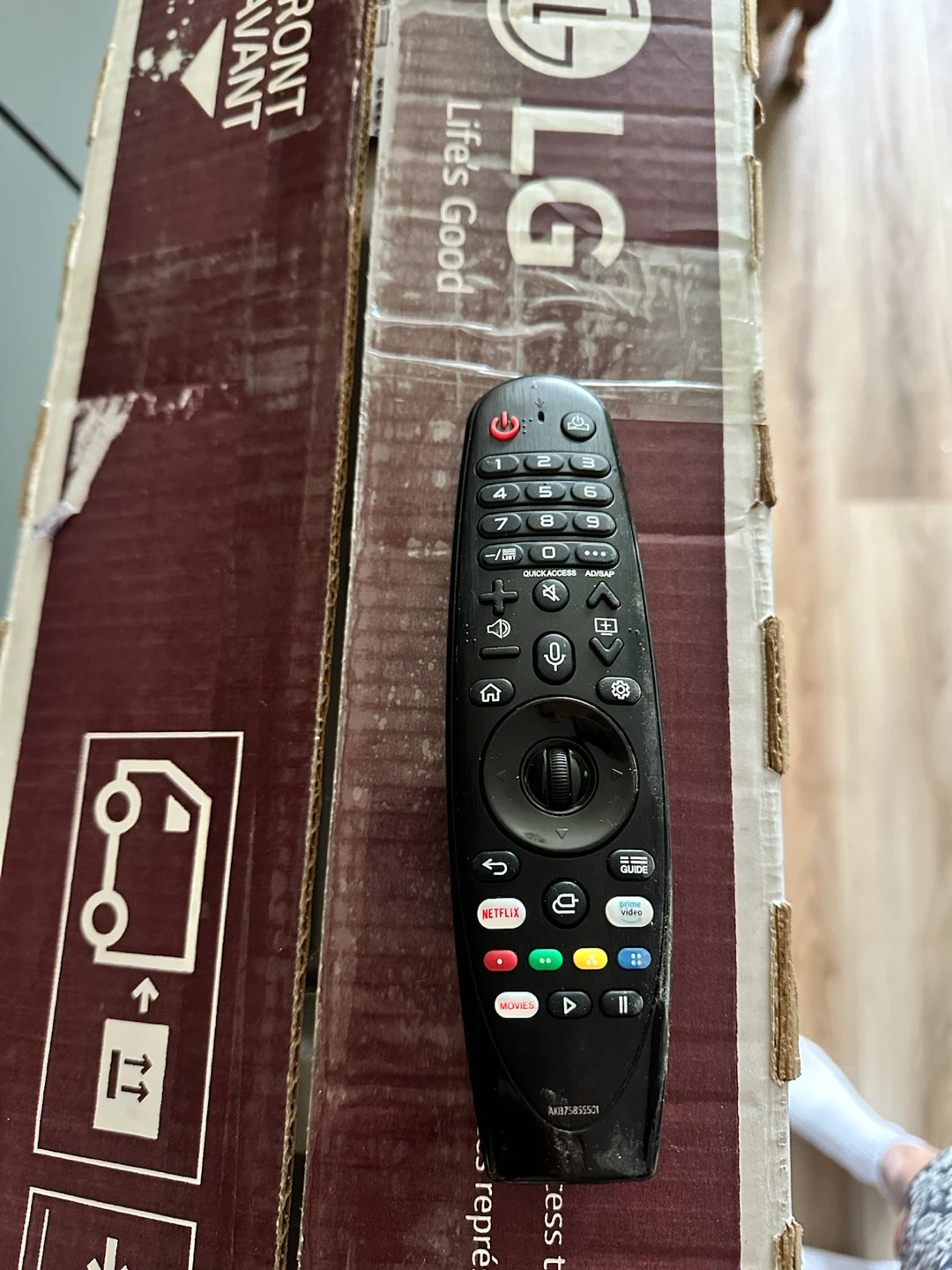 LG 70” 4K UHD Smart TV in excellent working condition. - photo 5