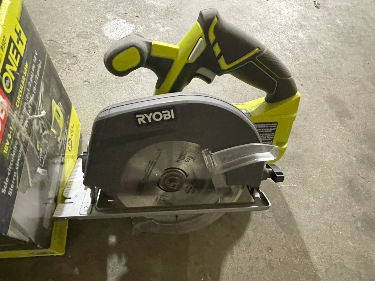 Ryobi ONE+ 18V 6-1/2 inch Circular Saw