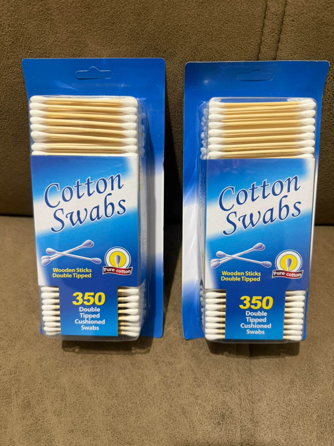 Dos paquetes de hisopos de algodón