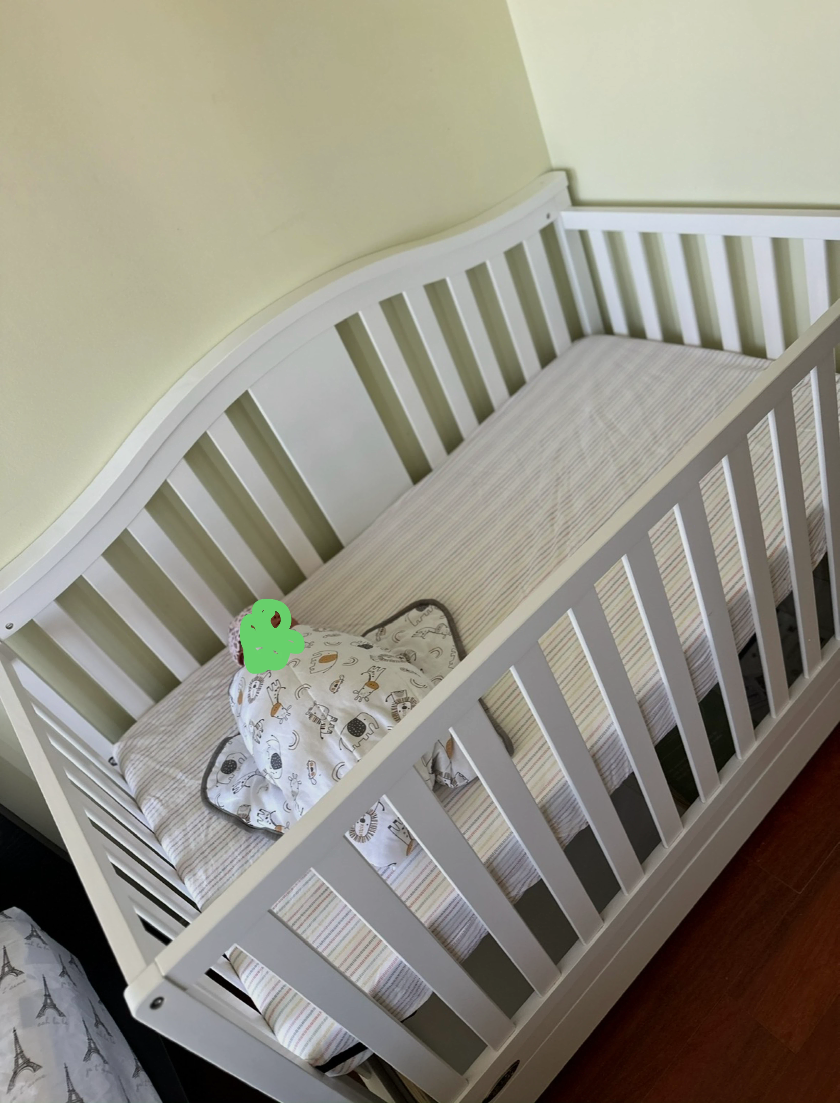 Graco Solano 4-in-1 Convertible Crib with Drawer - photo 2