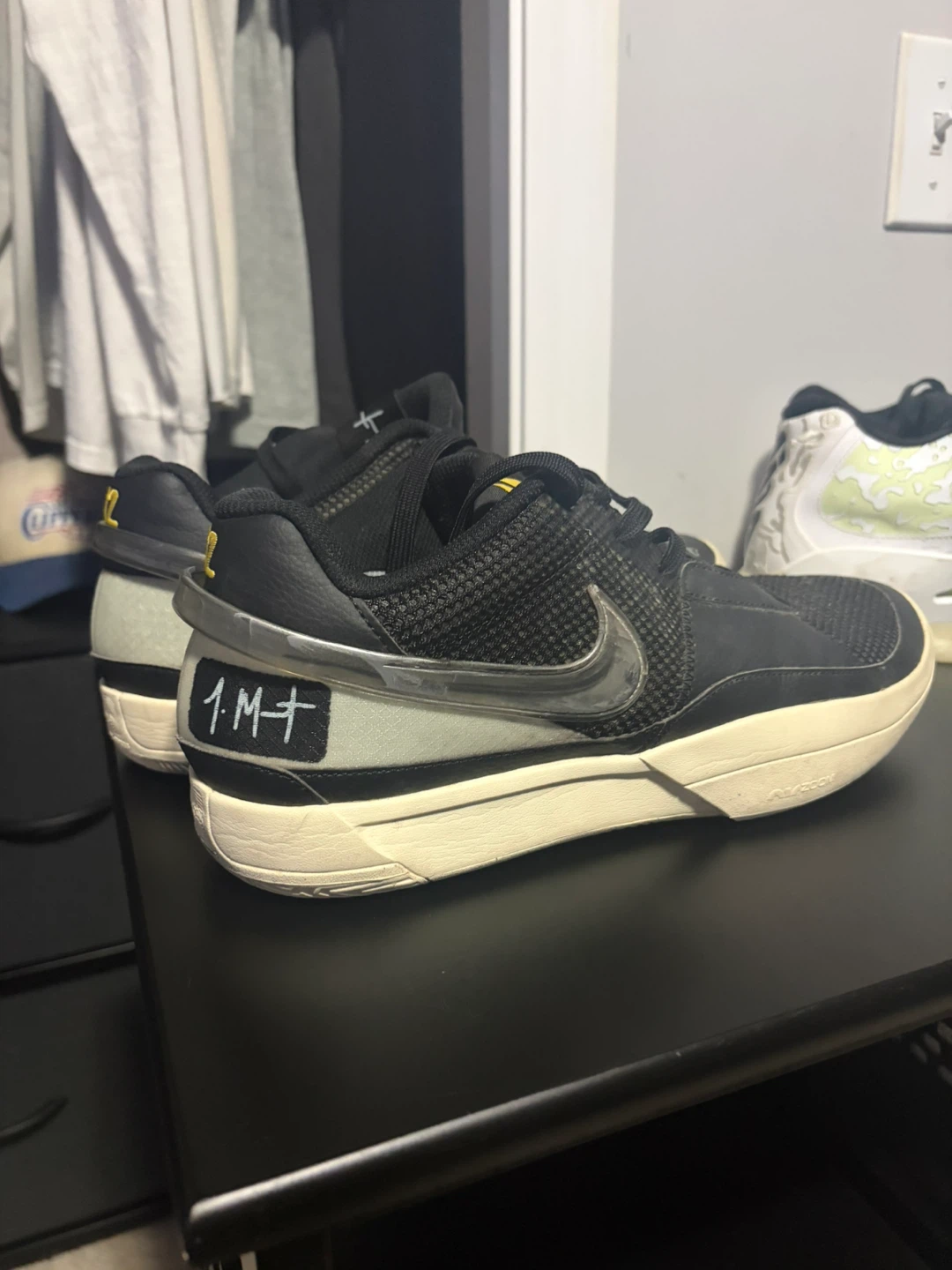 Basketball shoes - photo 2