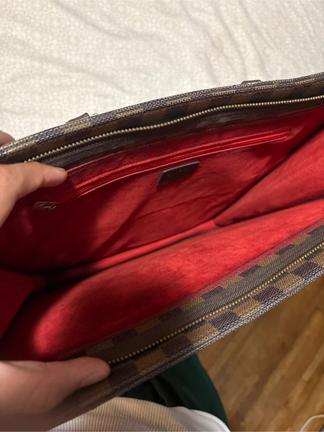 Louis Vuitton Damier Ebene Tote - photo 3