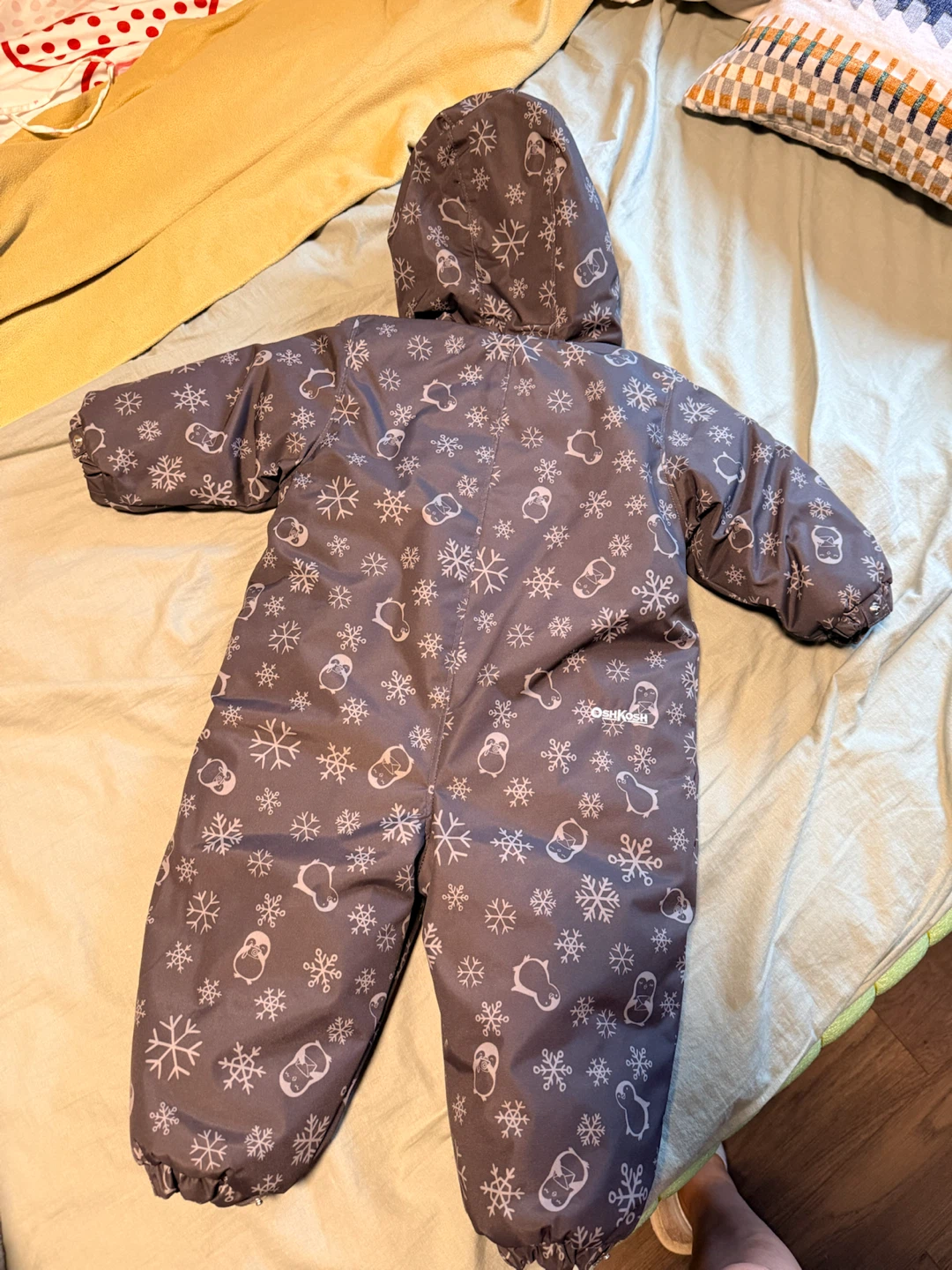 OshKosh B'gosh Snowsuit - 18M - photo 4