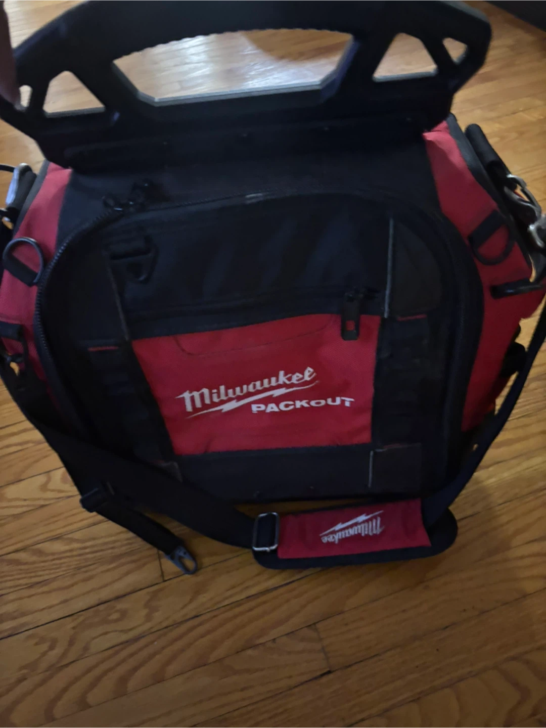 Milwaukee PACKOUT 15 in Structured Tool Bag - photo 2