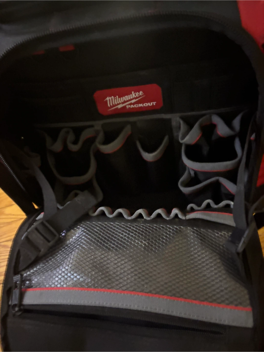 Milwaukee PACKOUT 15 in Structured Tool Bag - photo 3