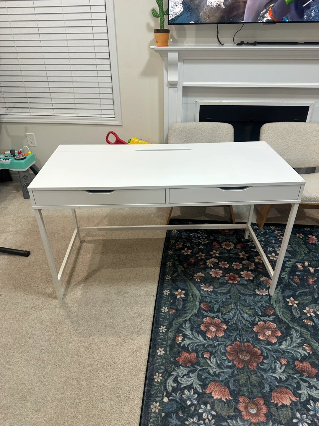 White IKEA MICKE Desk with drawers