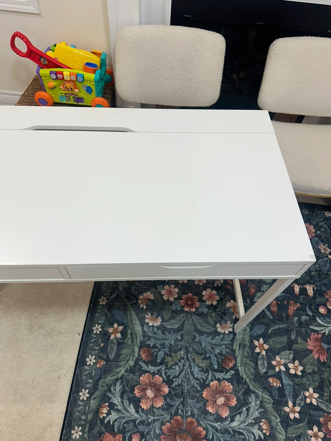 White IKEA MICKE Desk with drawers - photo 3