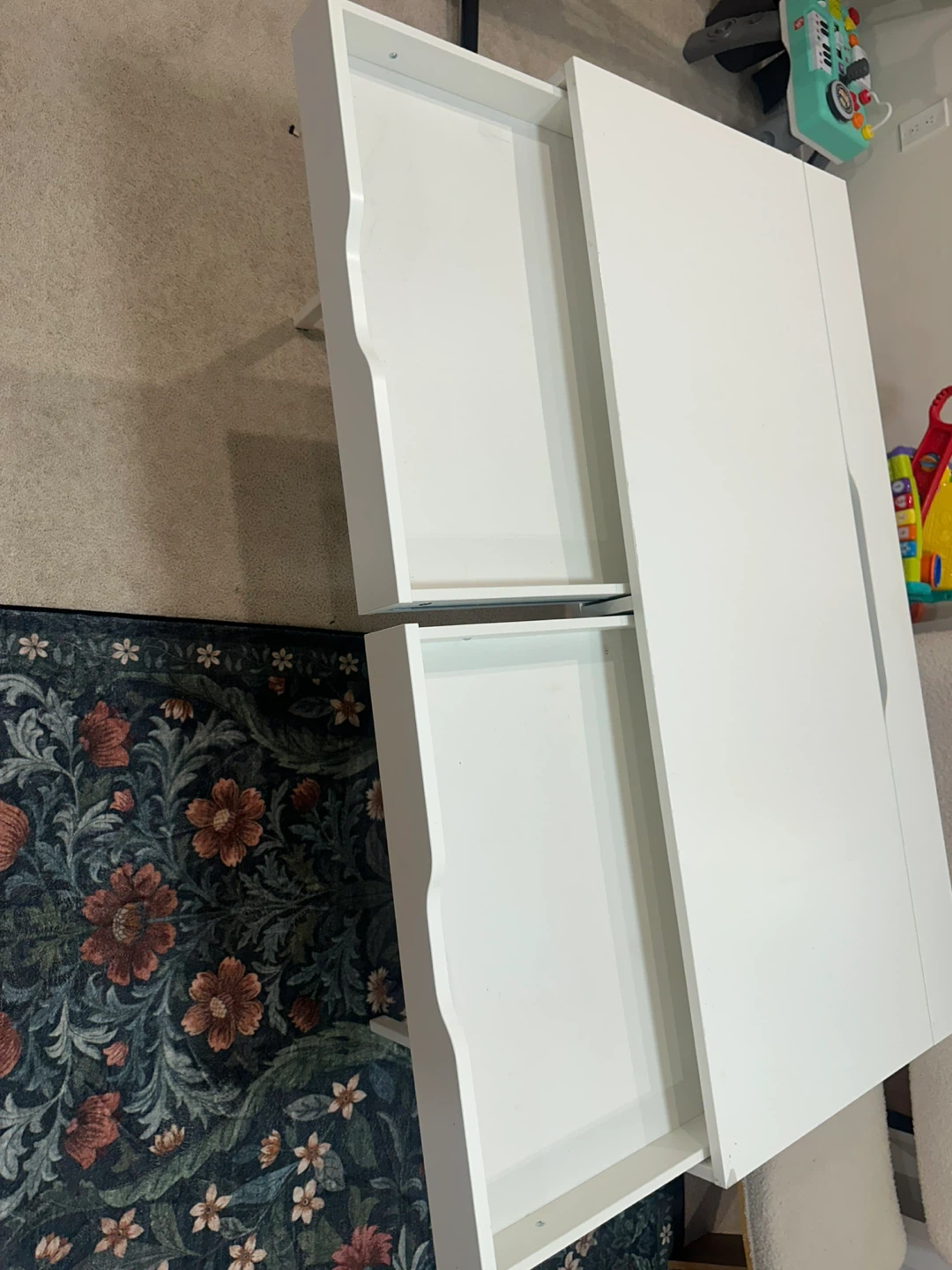 White IKEA MICKE Desk with drawers - photo 4