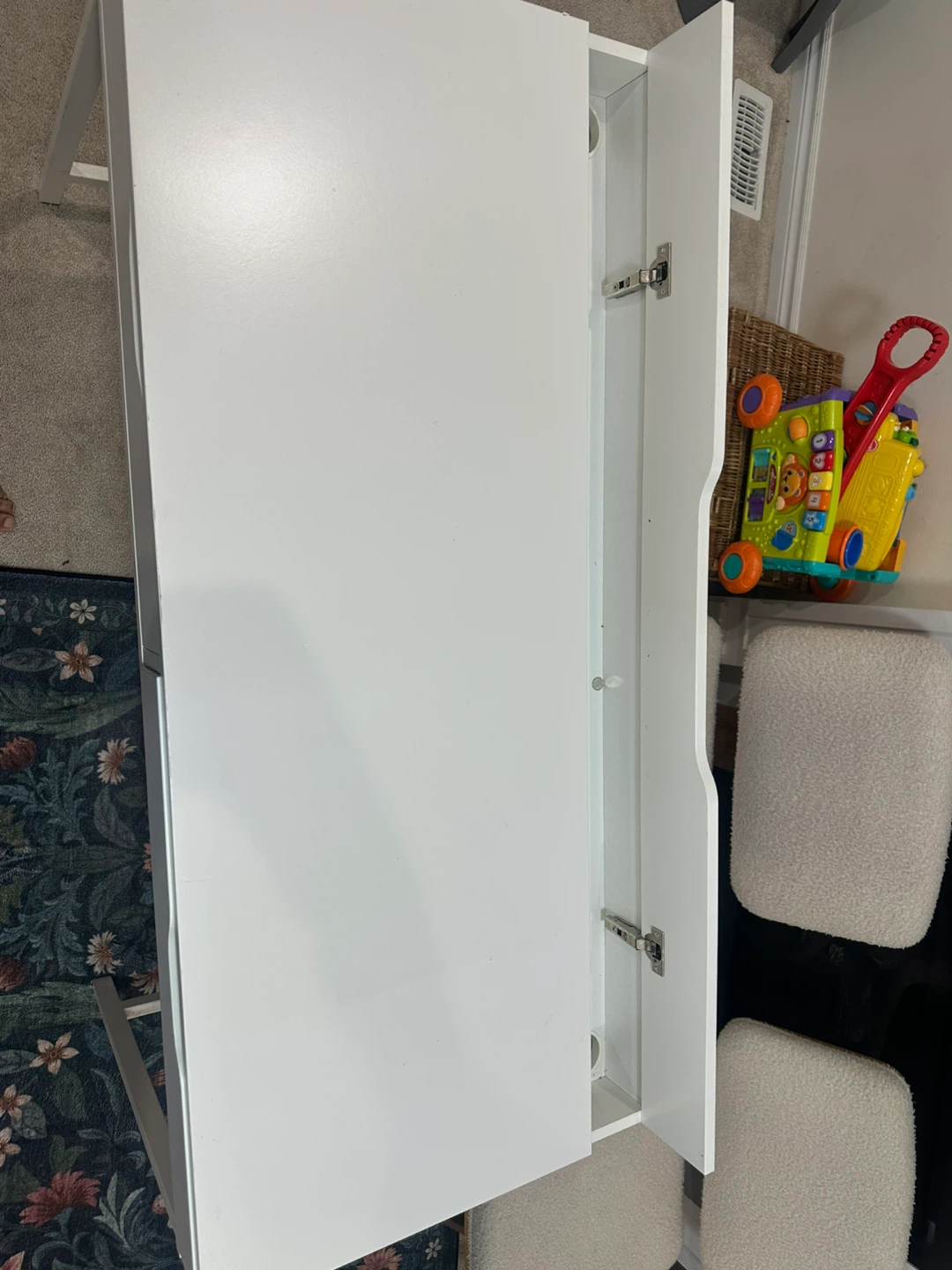 White IKEA MICKE Desk with drawers - photo 5