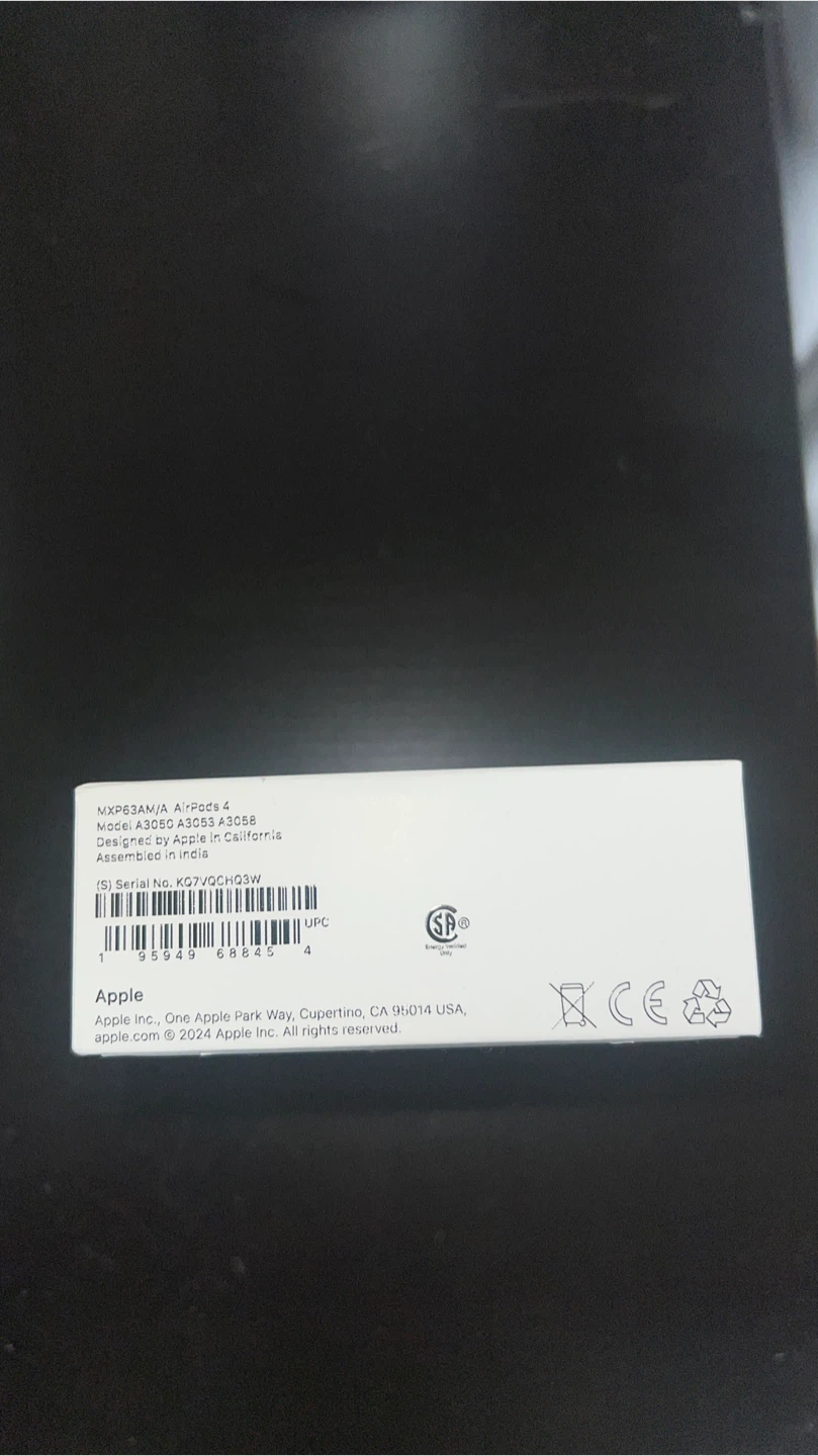 Apple AirPods 4 - photo 3