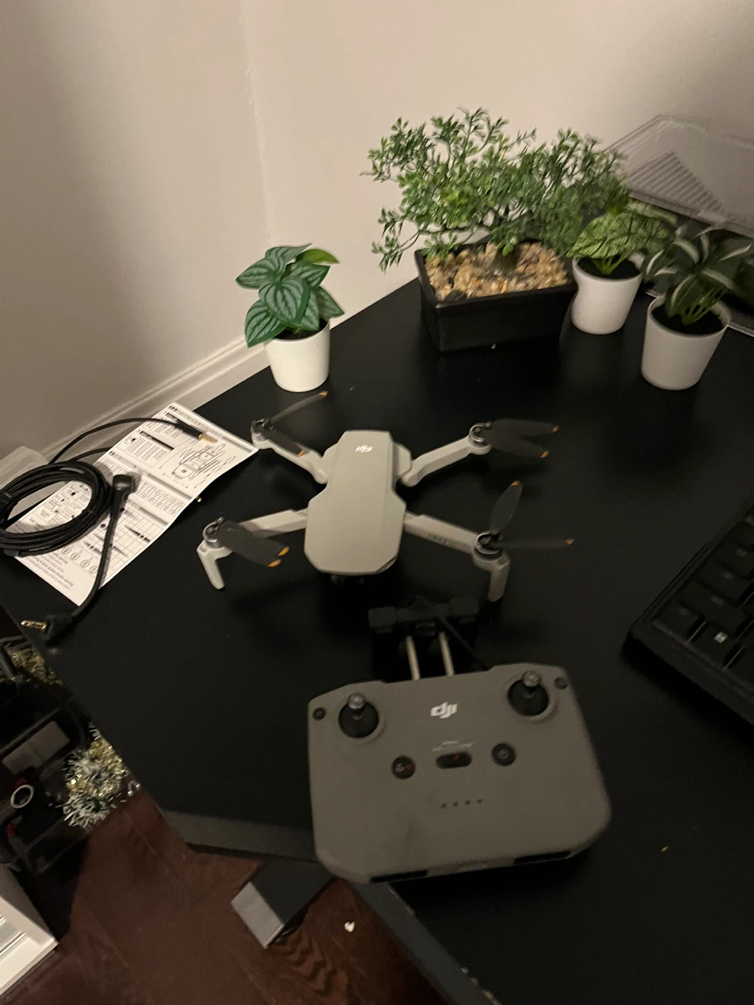 DJI Mini 2 SE Drone with Controller