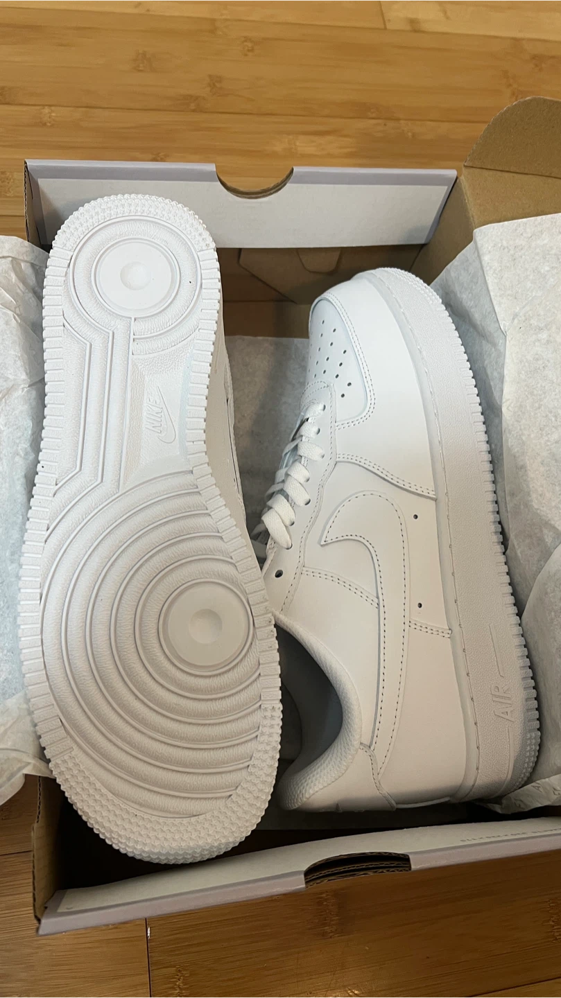 Nike Air Force 1 Triple White - photo 3