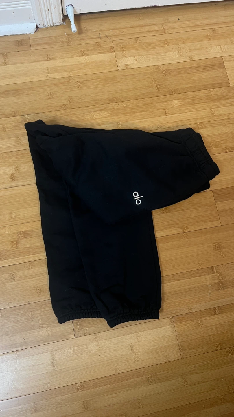 Alo Black Sweatpants - photo 3