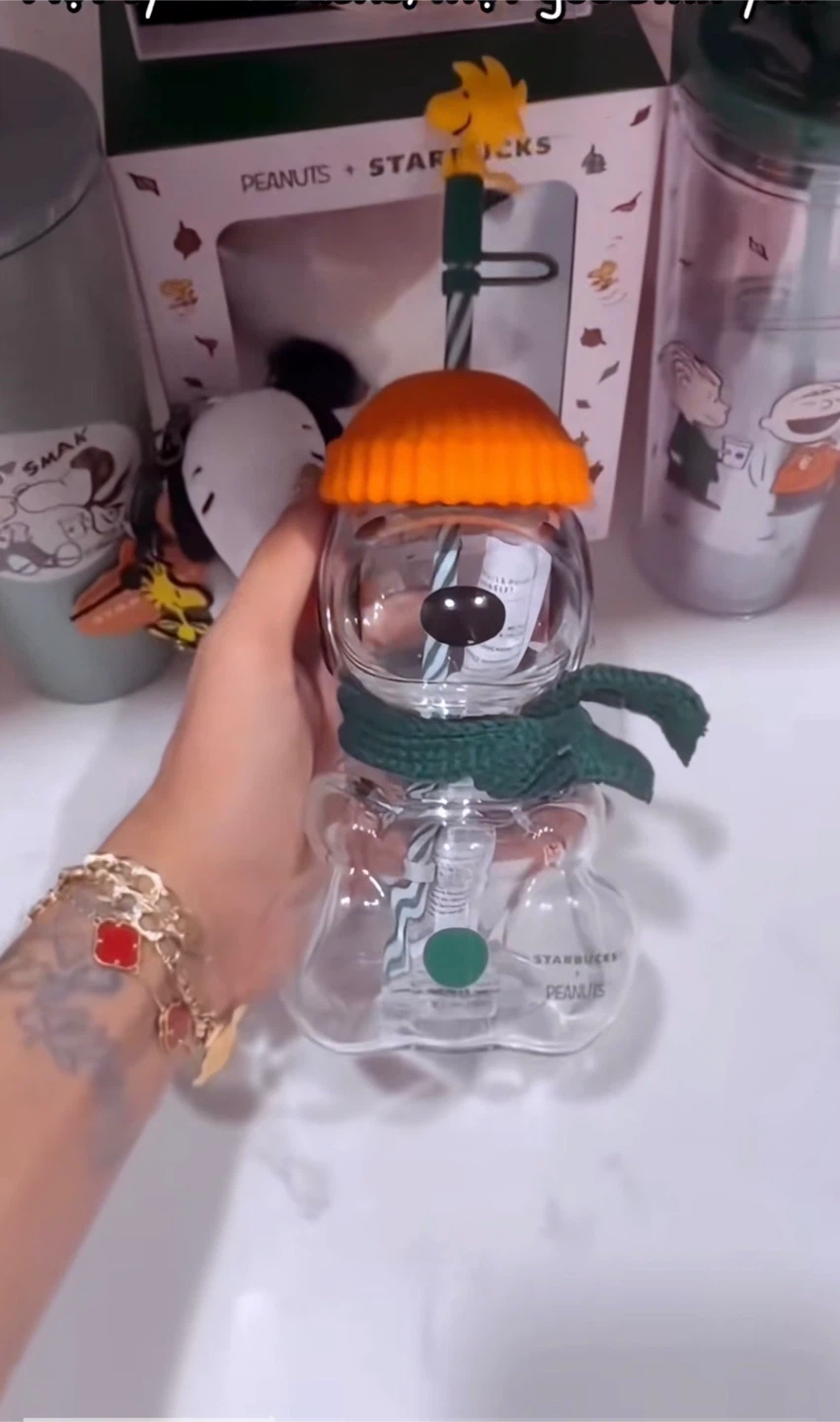 Starbucks x Peanuts Snoopy Glass Cold Cup