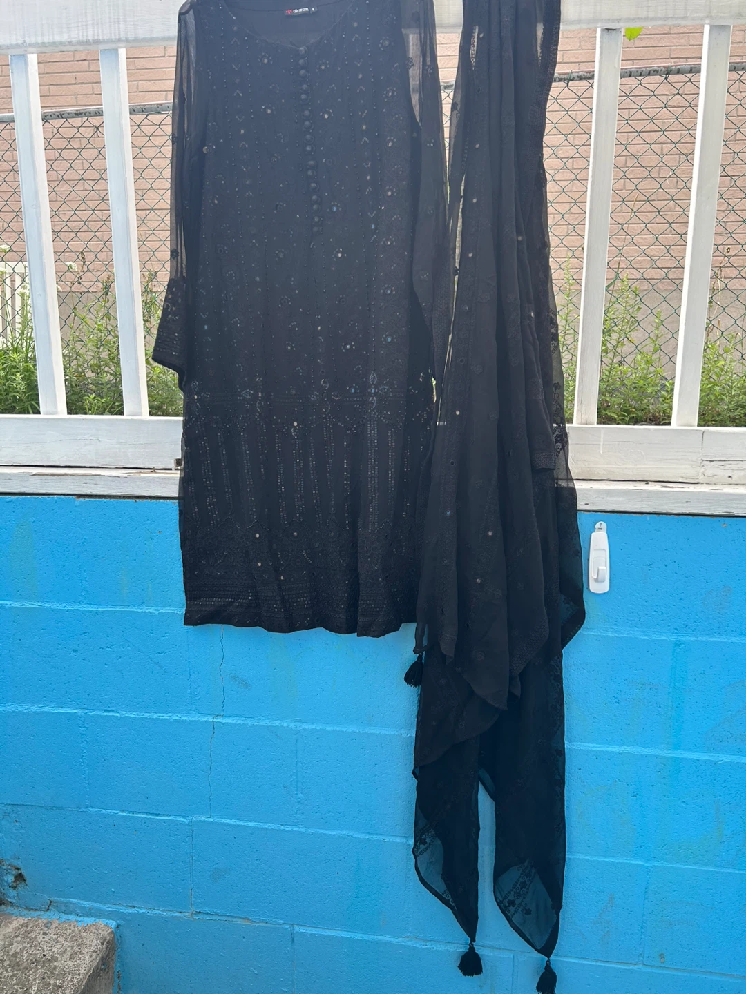Black Embroidered Kurti with Dupatta and trouser - photo 3