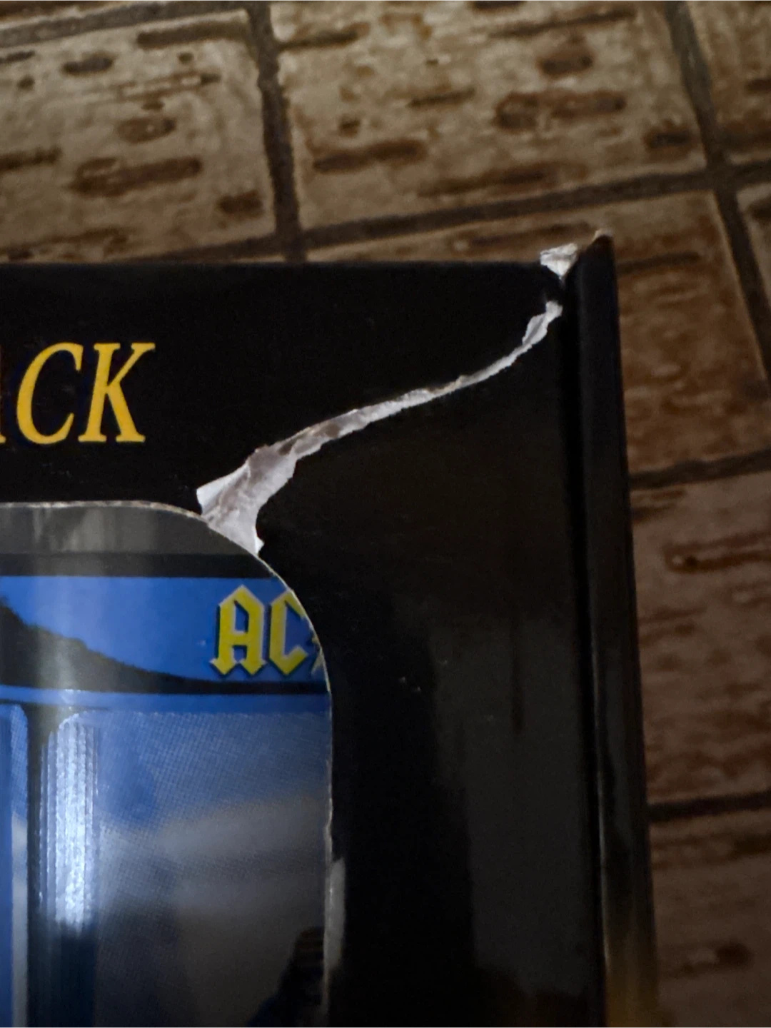 AC/DC Collector's Series Pint Glass 4-Pack - photo 3