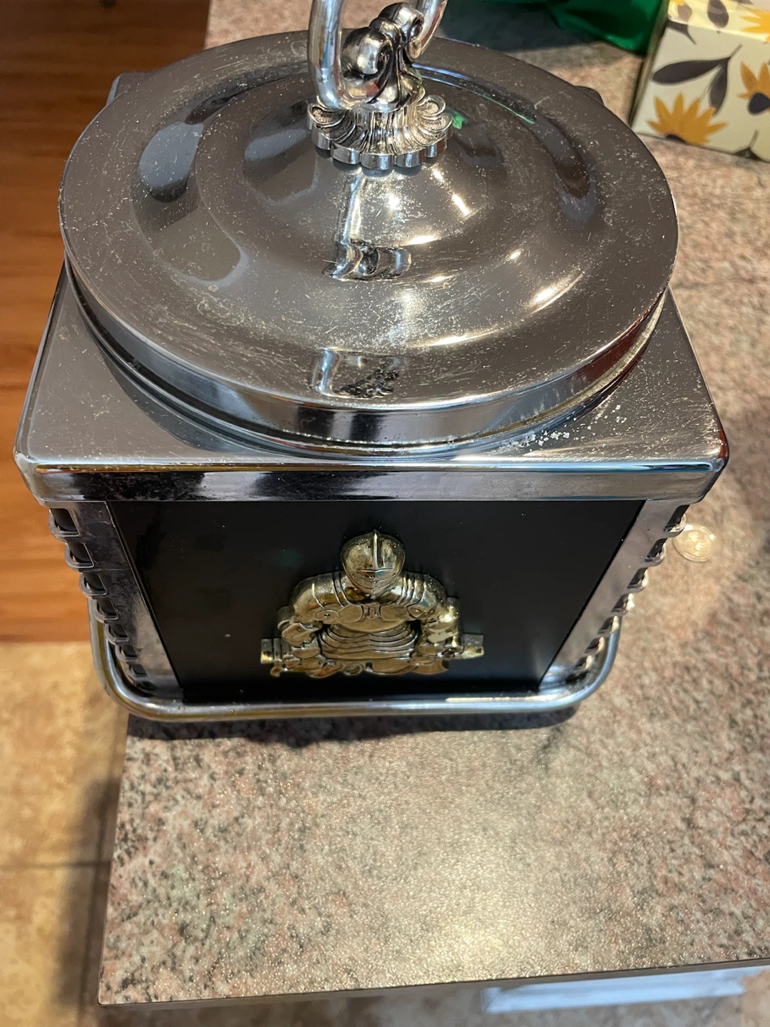 Vintage chrome and black knight ice bucket - photo 3